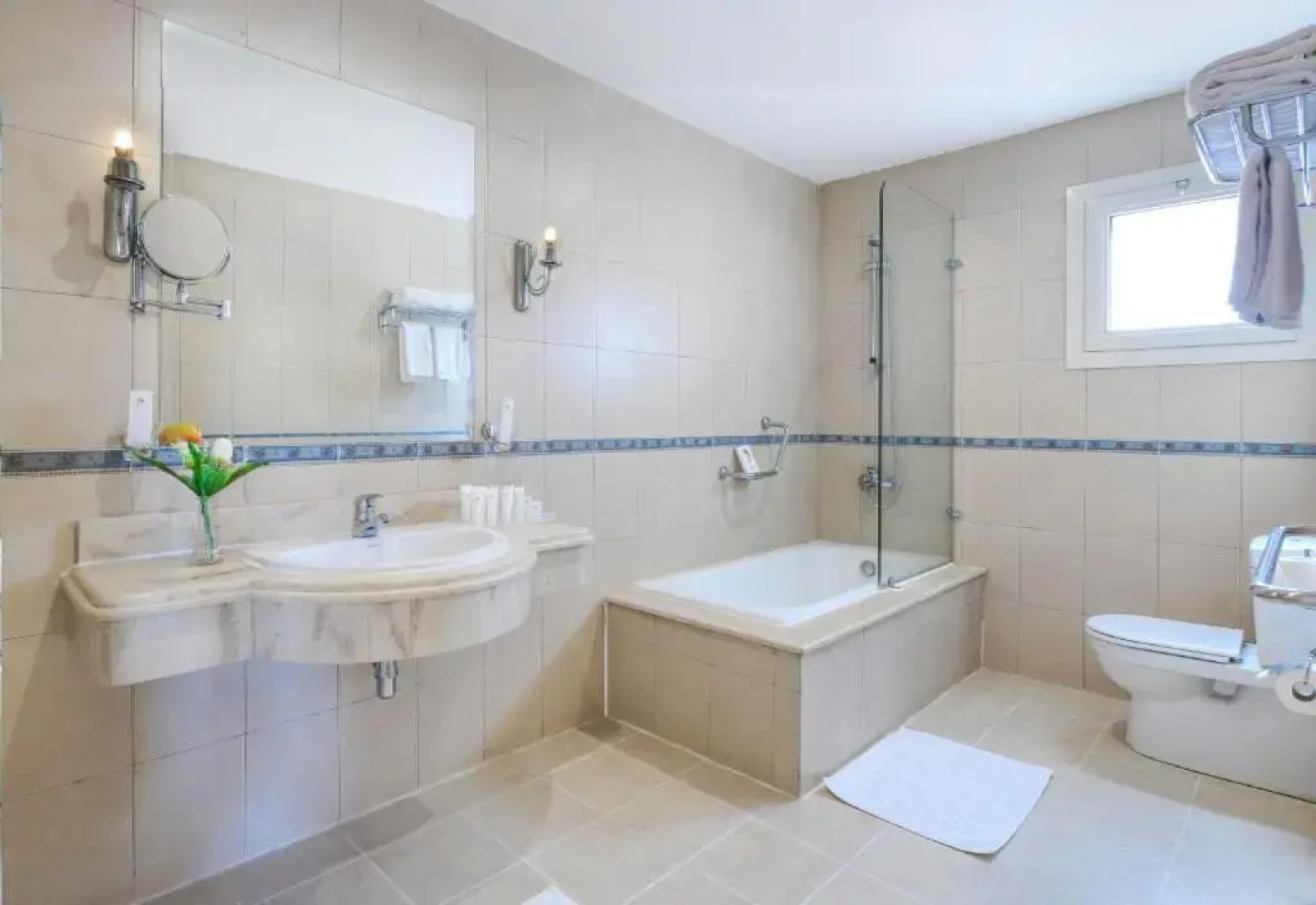 Отель Tolip Aswan