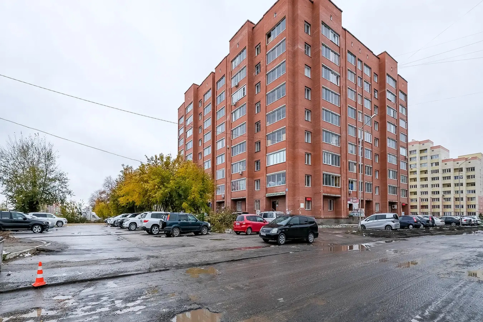 Апартаменты Титова 198/1