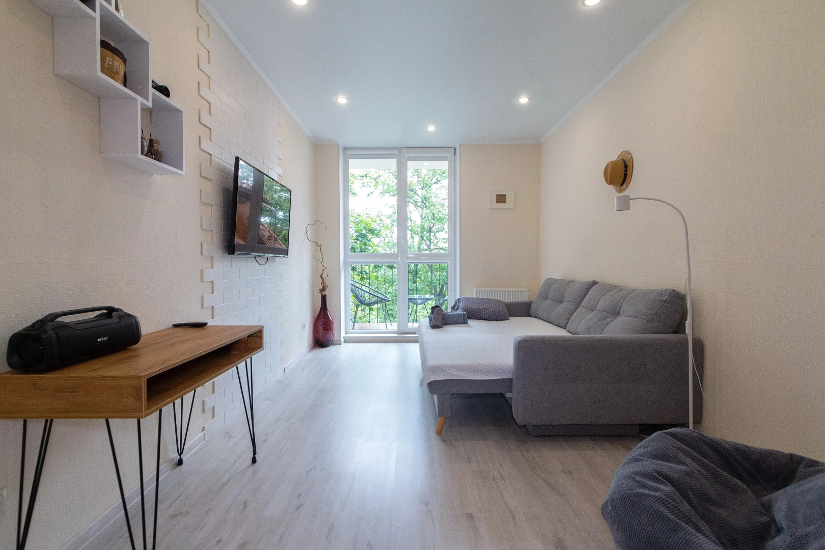 Двухкомнатная квартира Арт в Светлогорске  2  в 750 м от моря