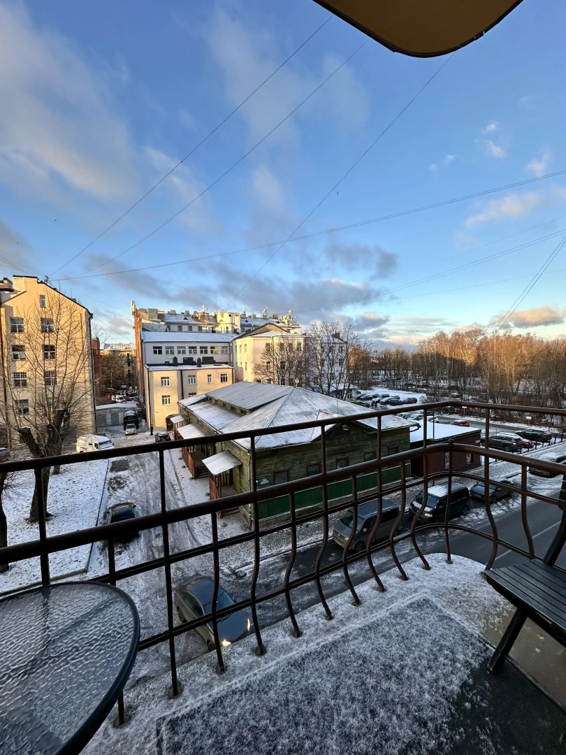 Квартира Большая Студия в Центре