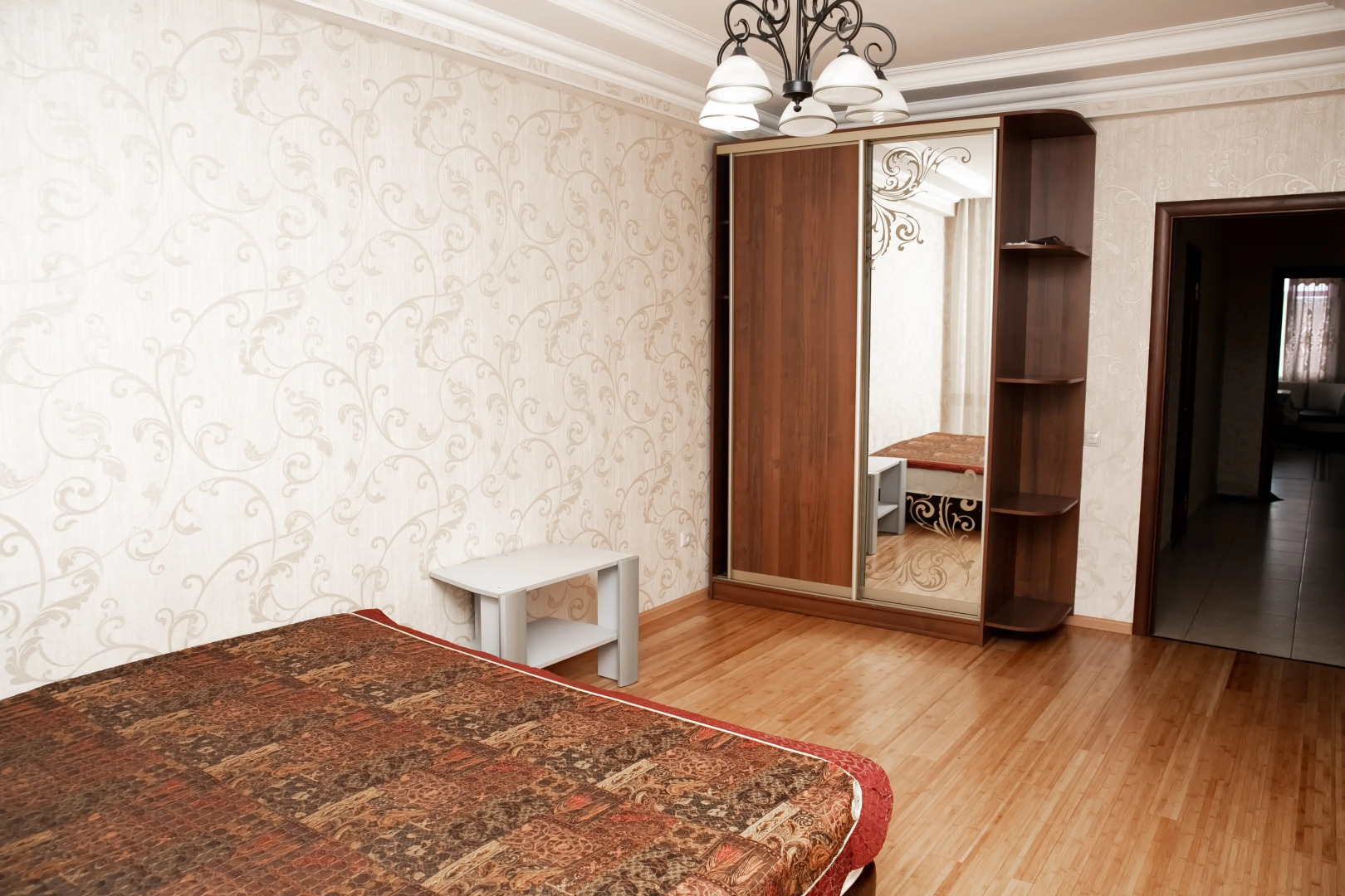 Апартаменты КвартОтель на М.Горького 85Б 5