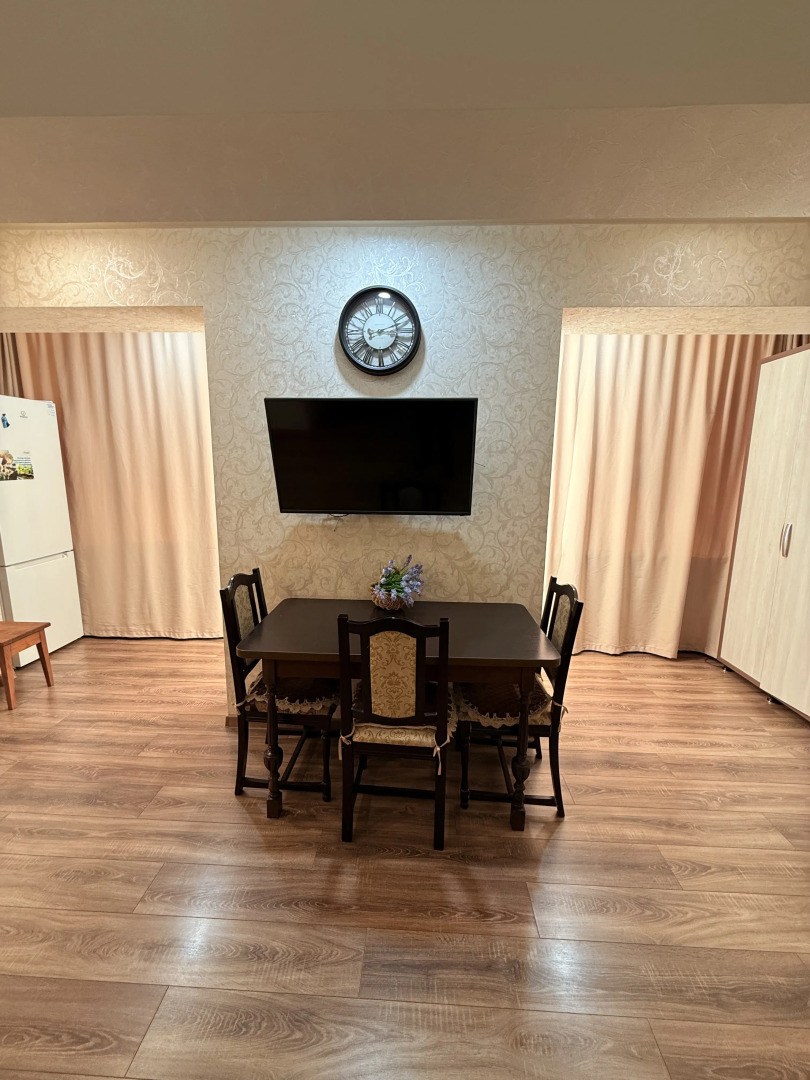 Апартаменты Студия в новостройке на первом этаже