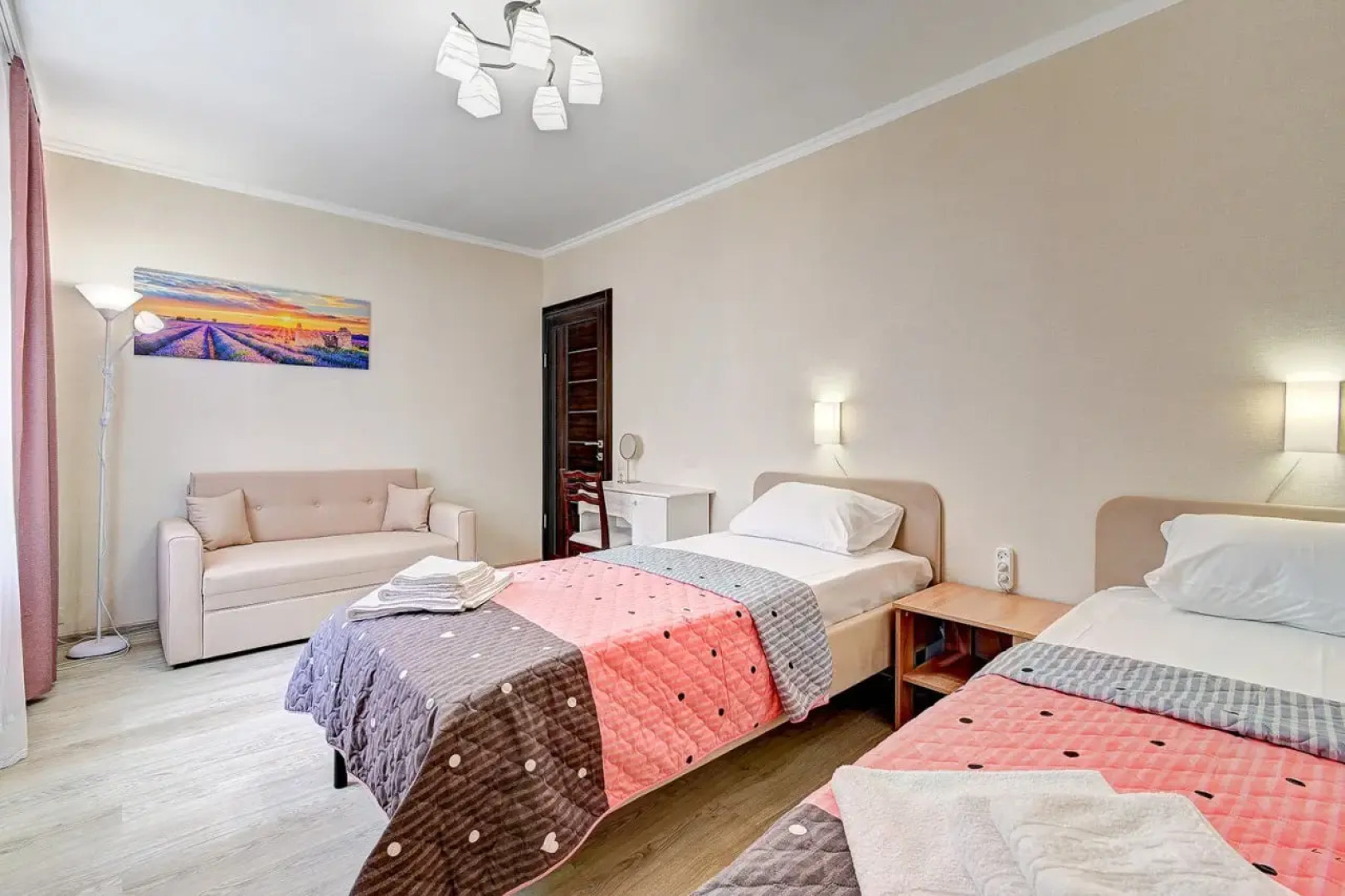 Апартаменты Двухкомнатные в Таунхаусе с Гаражом Микрорайон Кудепста