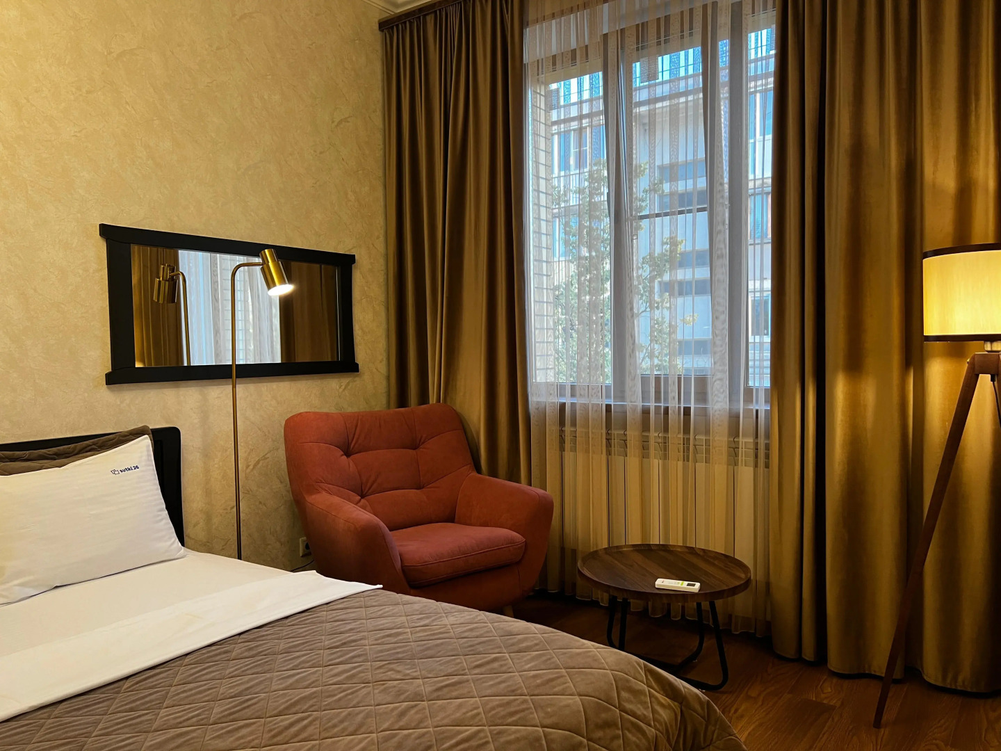 Апартаменты возле Парка на Аллее Строителей by Sutki26 1