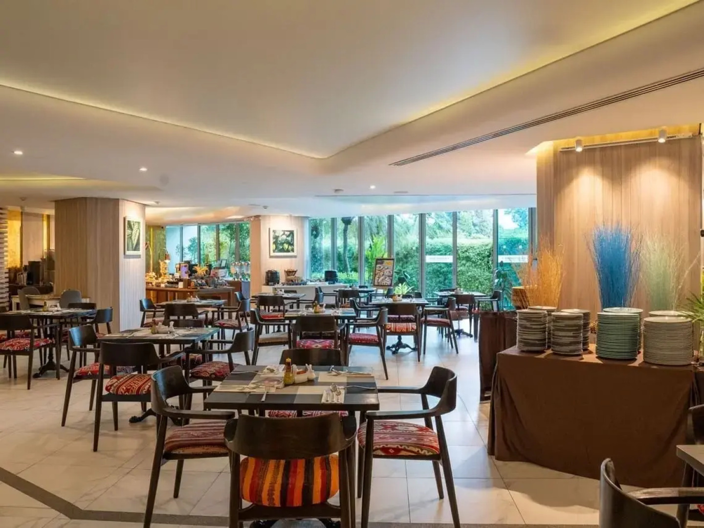 Отель Wyndham Grand Nai Harn Beach Phuket