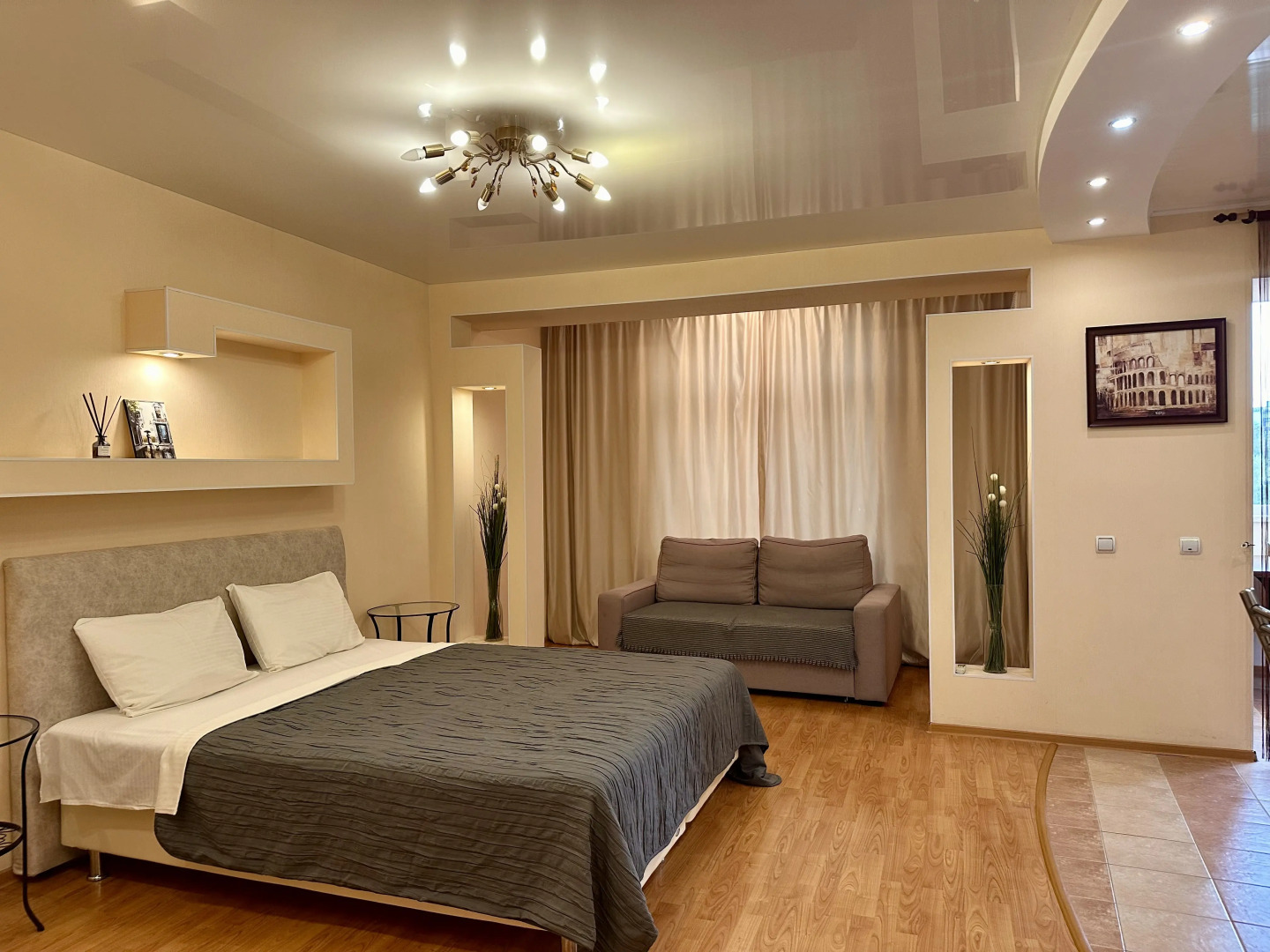 Апартаменты студия Родионова 199/2