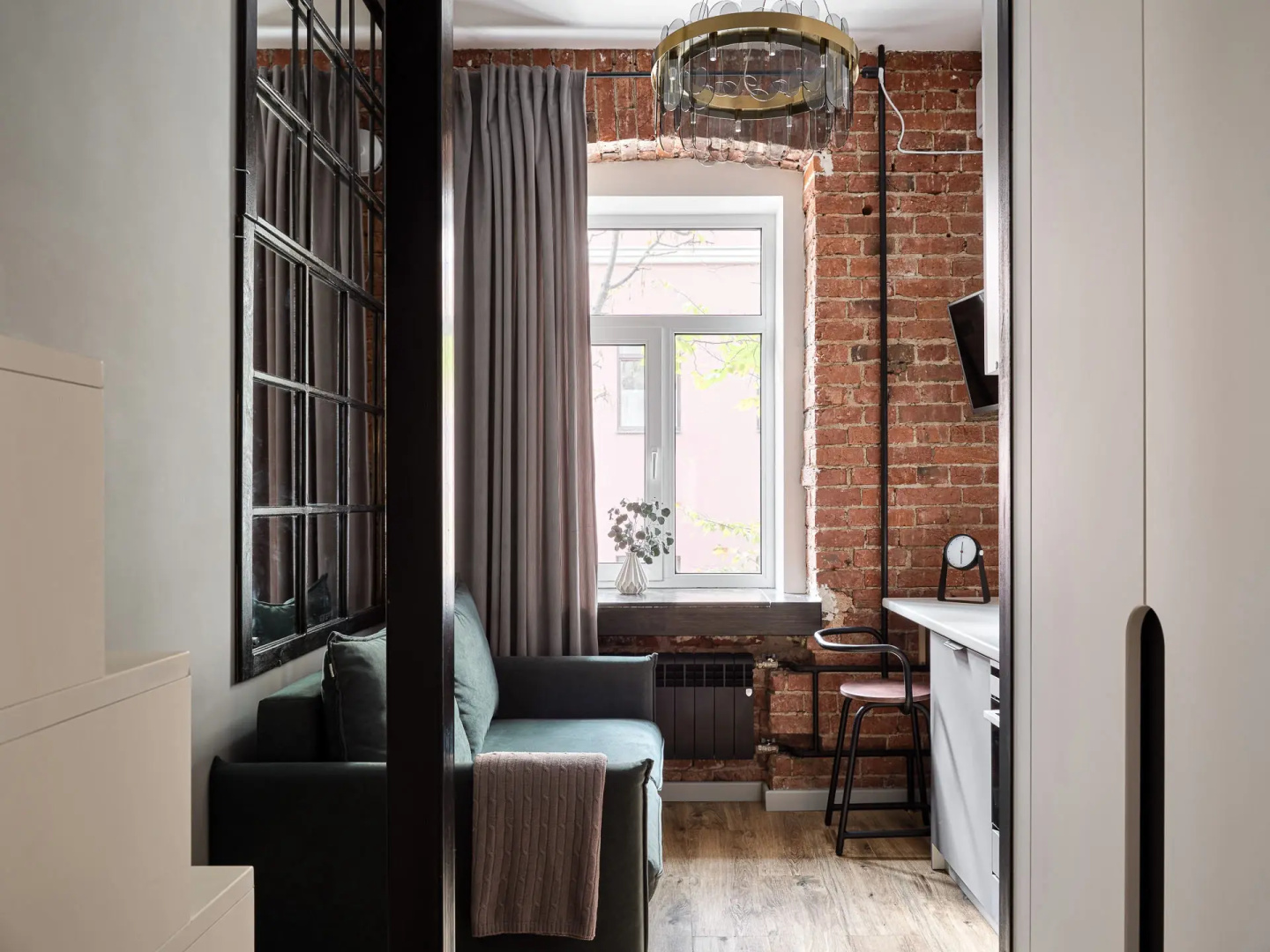 Апартаменты EasyGuest в стиле loft у метро Трубная