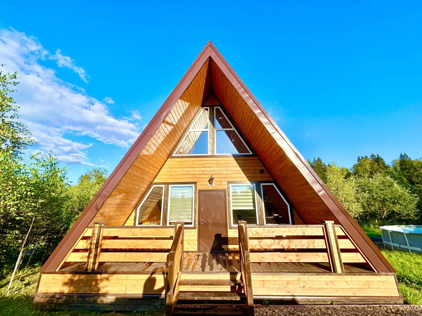 Частный дом Семейный афрейм с баней и бассейном у реки