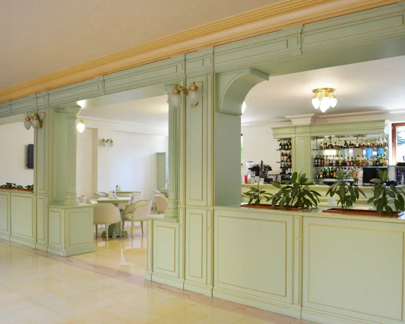 Отель Hotel Russia