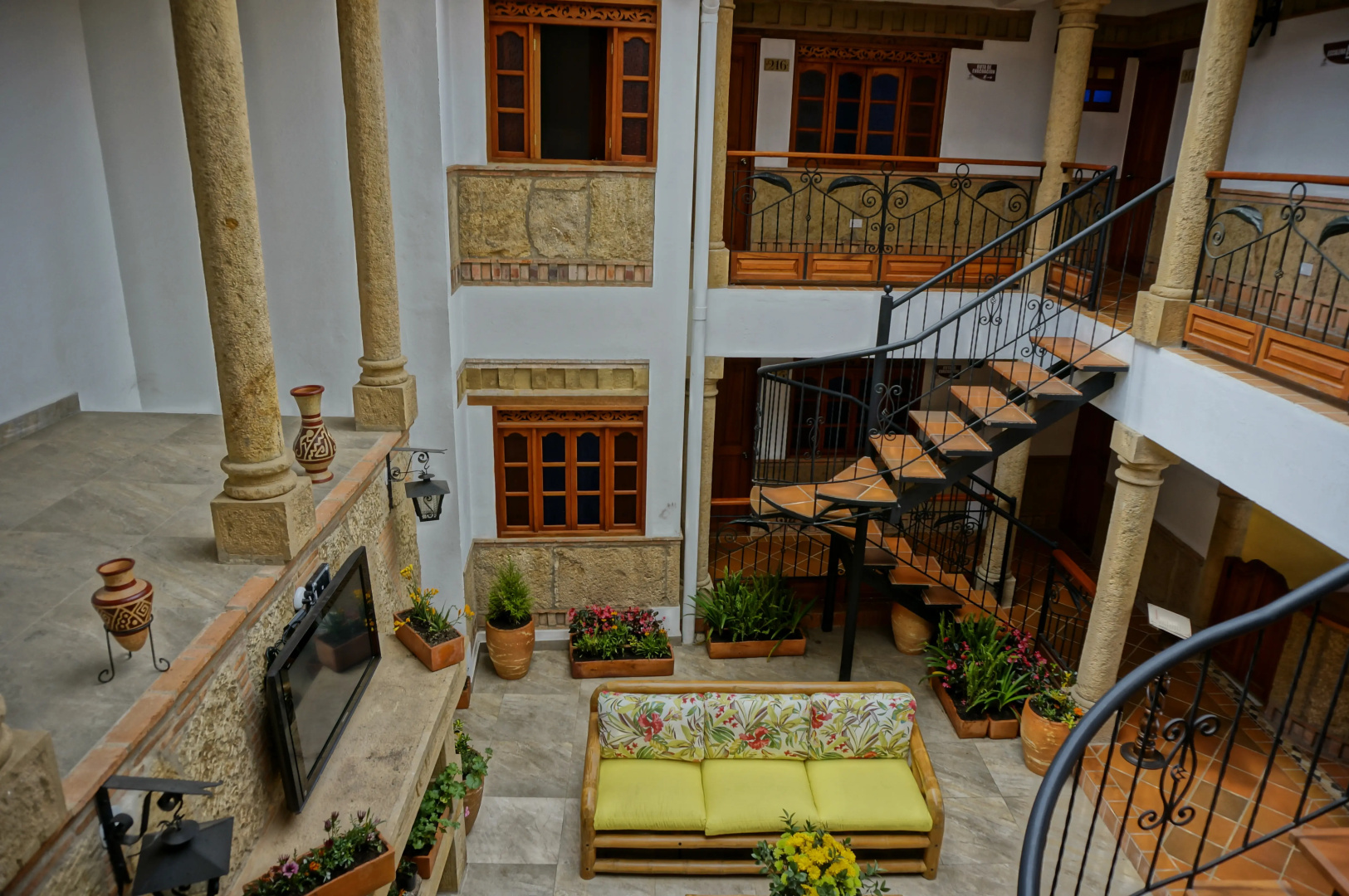Отель Campanario Real