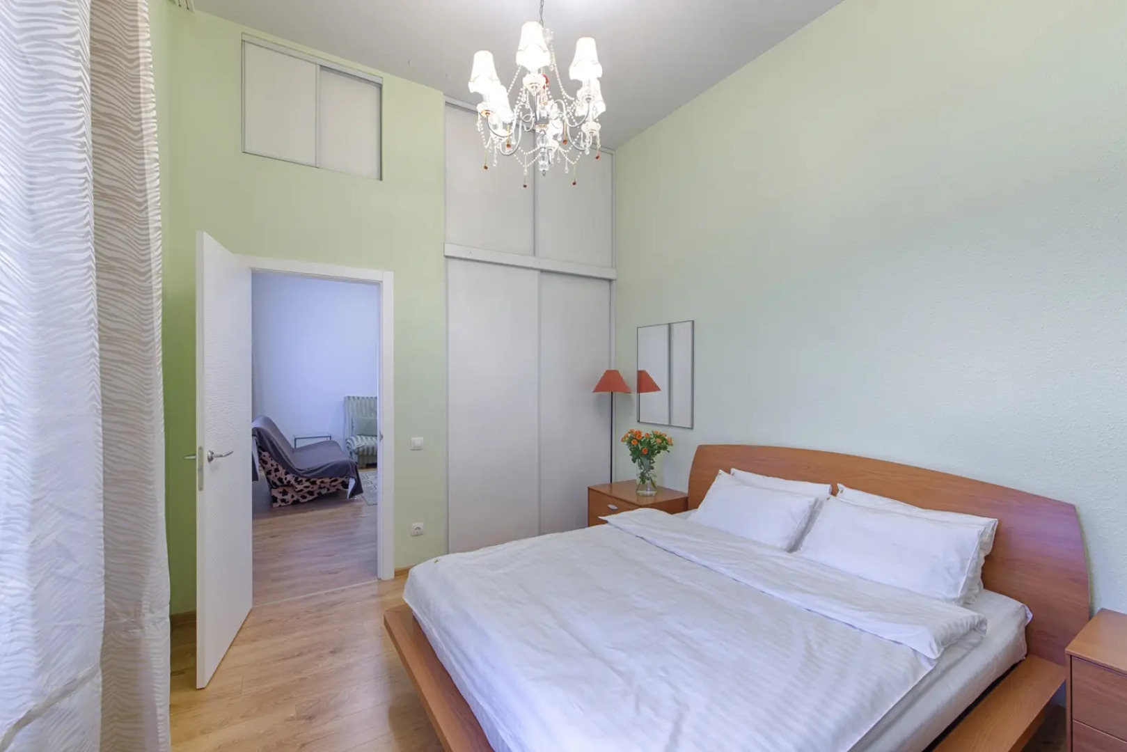 Апартаменты 3-комнатные HomeApart пр-т Независимости, 13