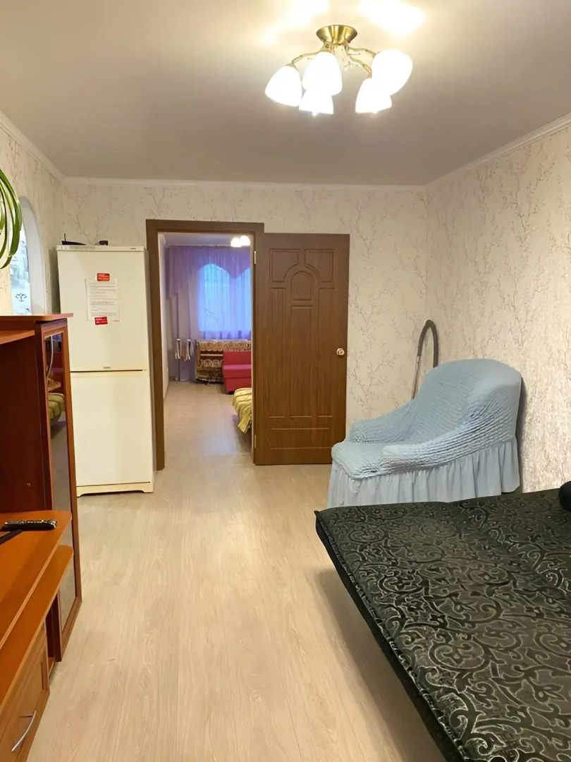 Квартира Двухкомнатная Химиков 15