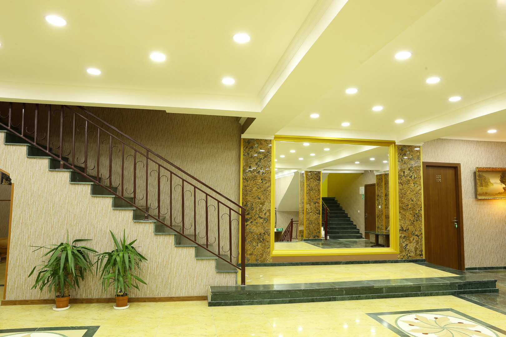 DKD-Bridge Отель