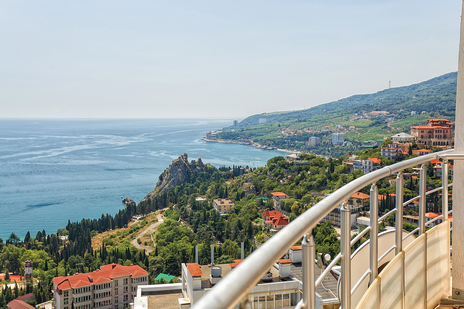 Гостевой Дом Белый Дом в Гурзуфе на Строителей