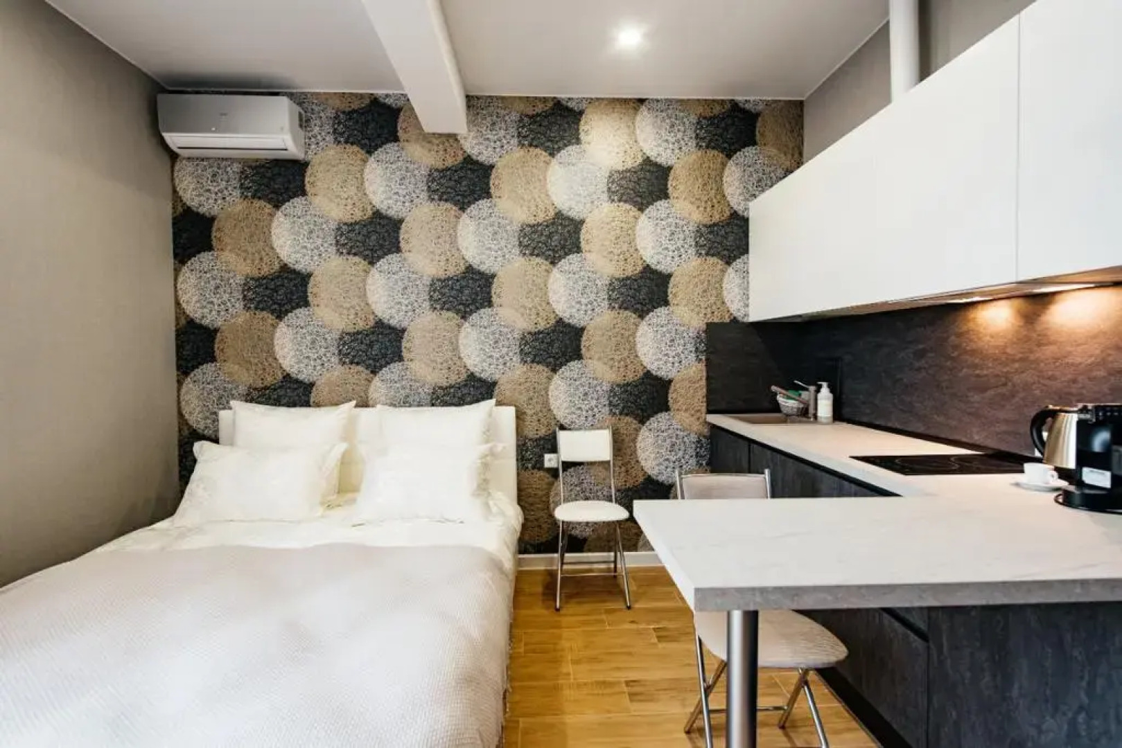 Апартаменты ЖК Метрополь с Бассейном