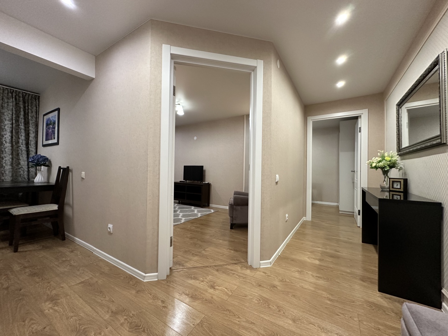 Апартаменты двухкомнатные у Кремля