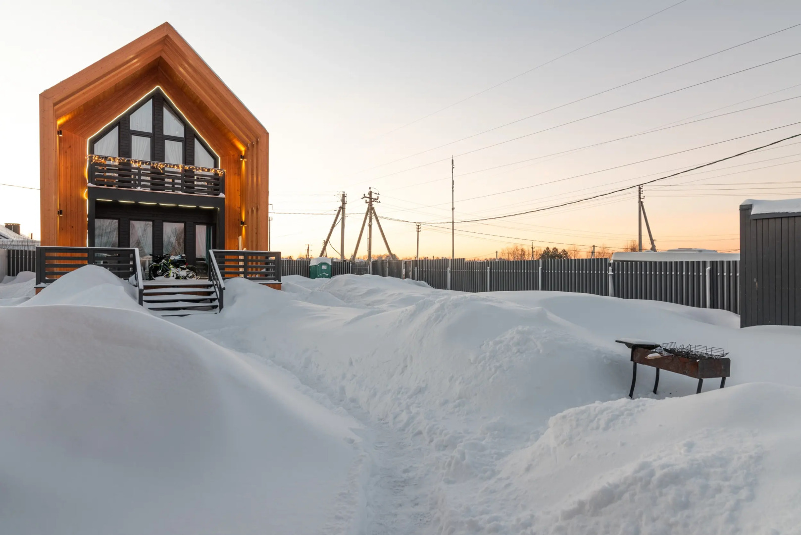 Гостевой дом LuckyHomeRent Домик у Озера 2