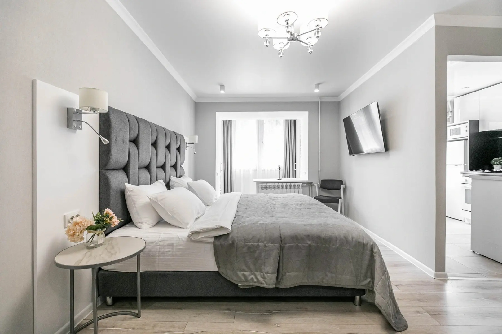 Квартира Королевская кровать с камином