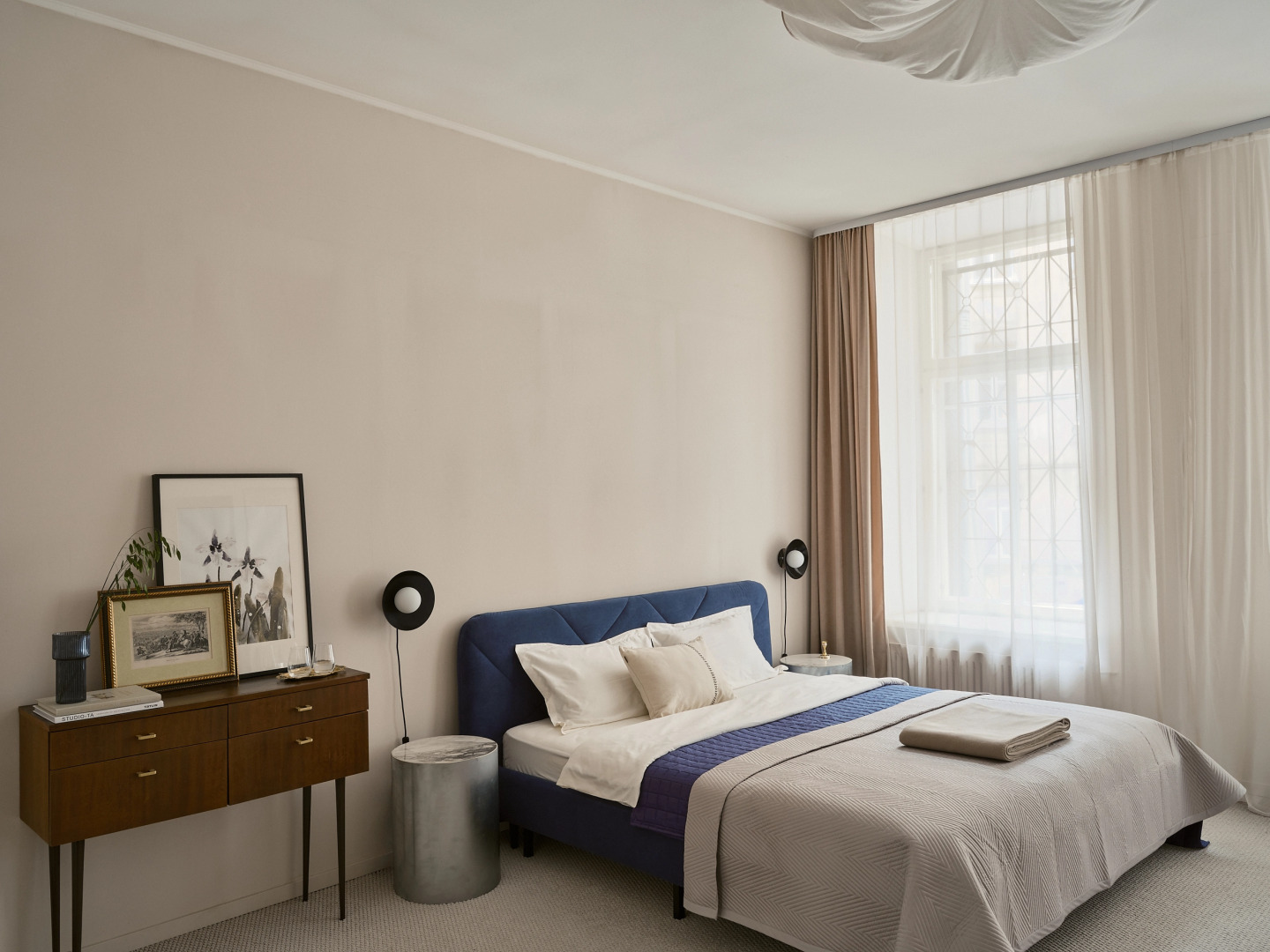 Апартаменты 170 кв. м. с 3 спальнями и видом на Австрийскую площадь