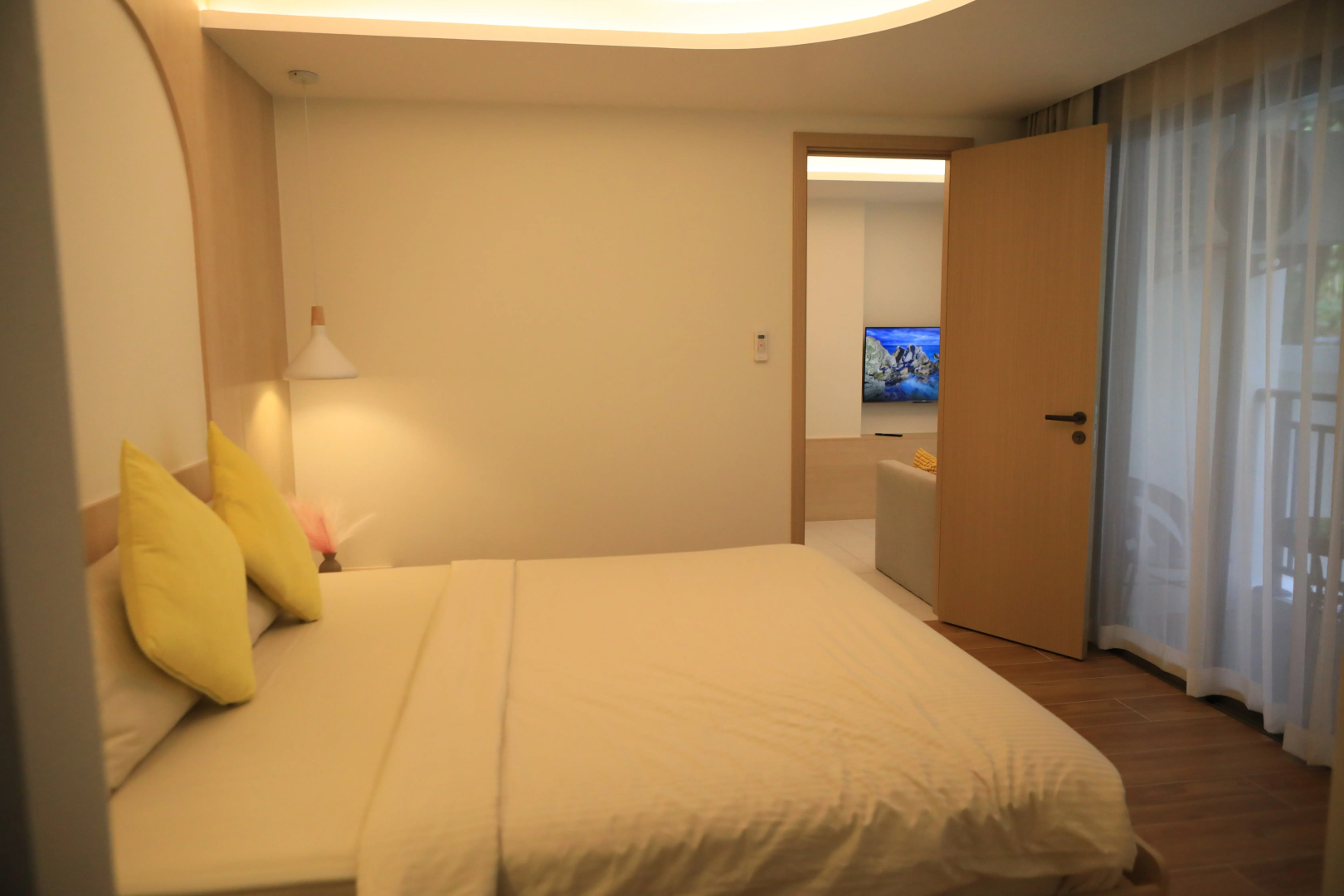 Квартира Милая с отдельной спальней около моря пляж Камала 212