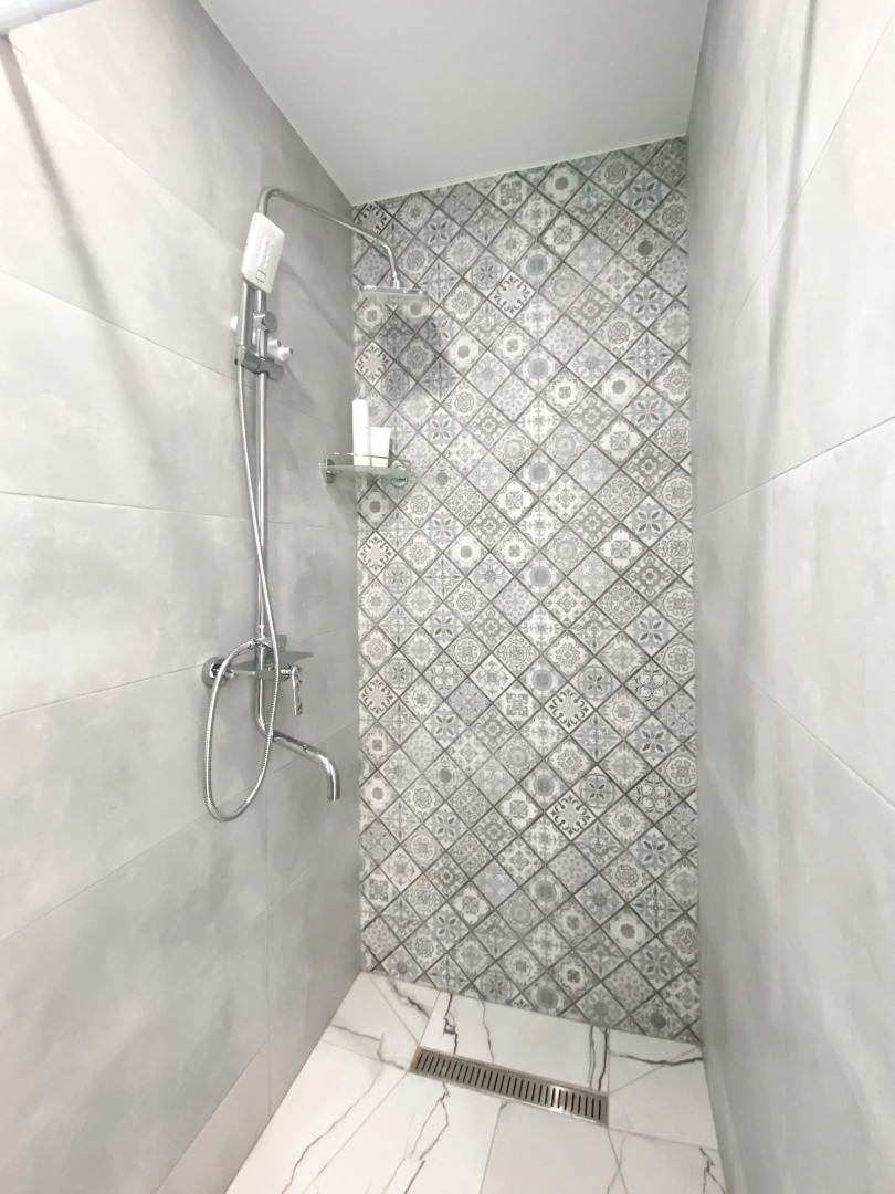 Апартаменты-студия 30 кв.м. с двуспальным диваном и балконом, с 3 по 6 этаж