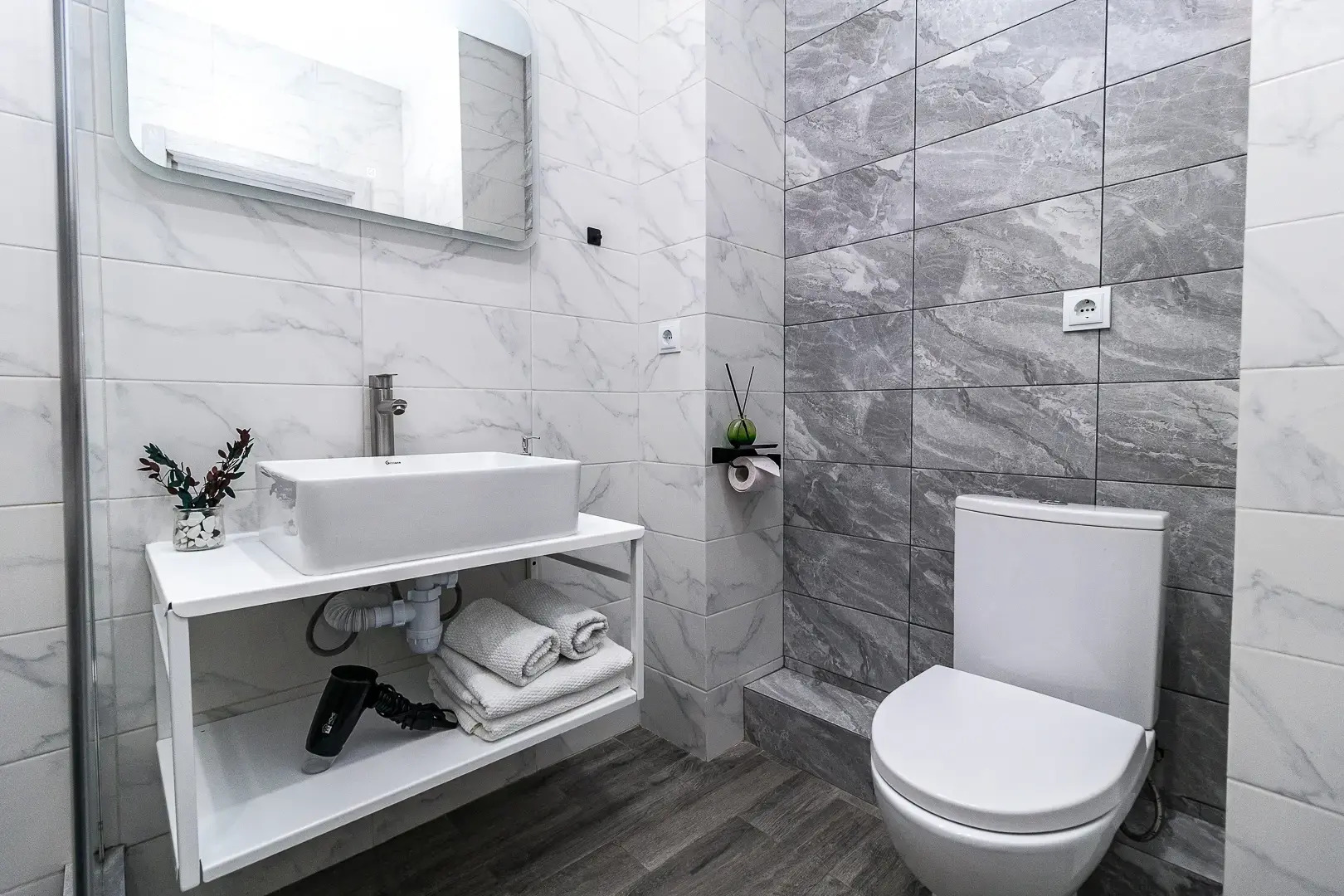 Апартаменты на Адмиралтейском бульваре