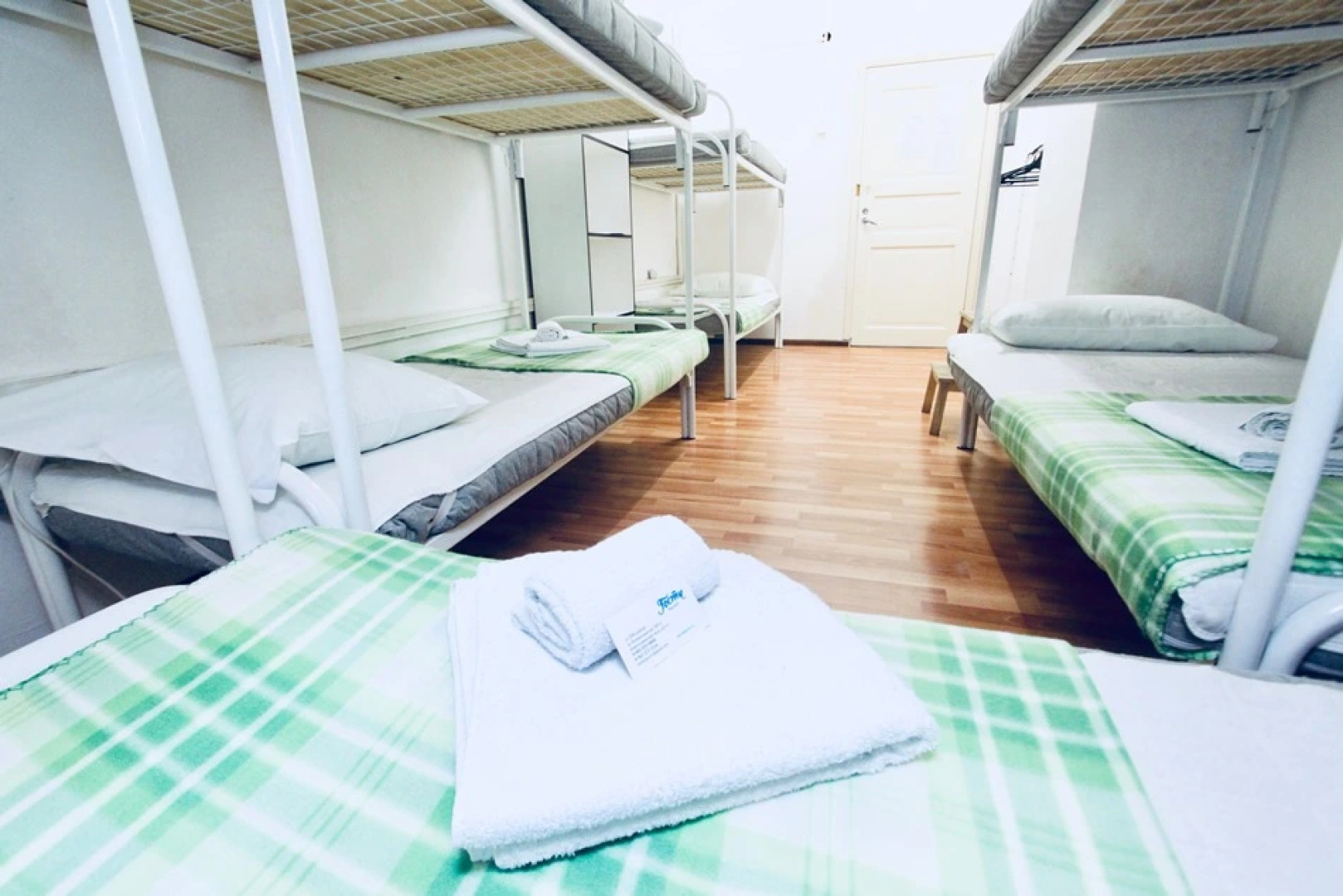 Хостел Гости