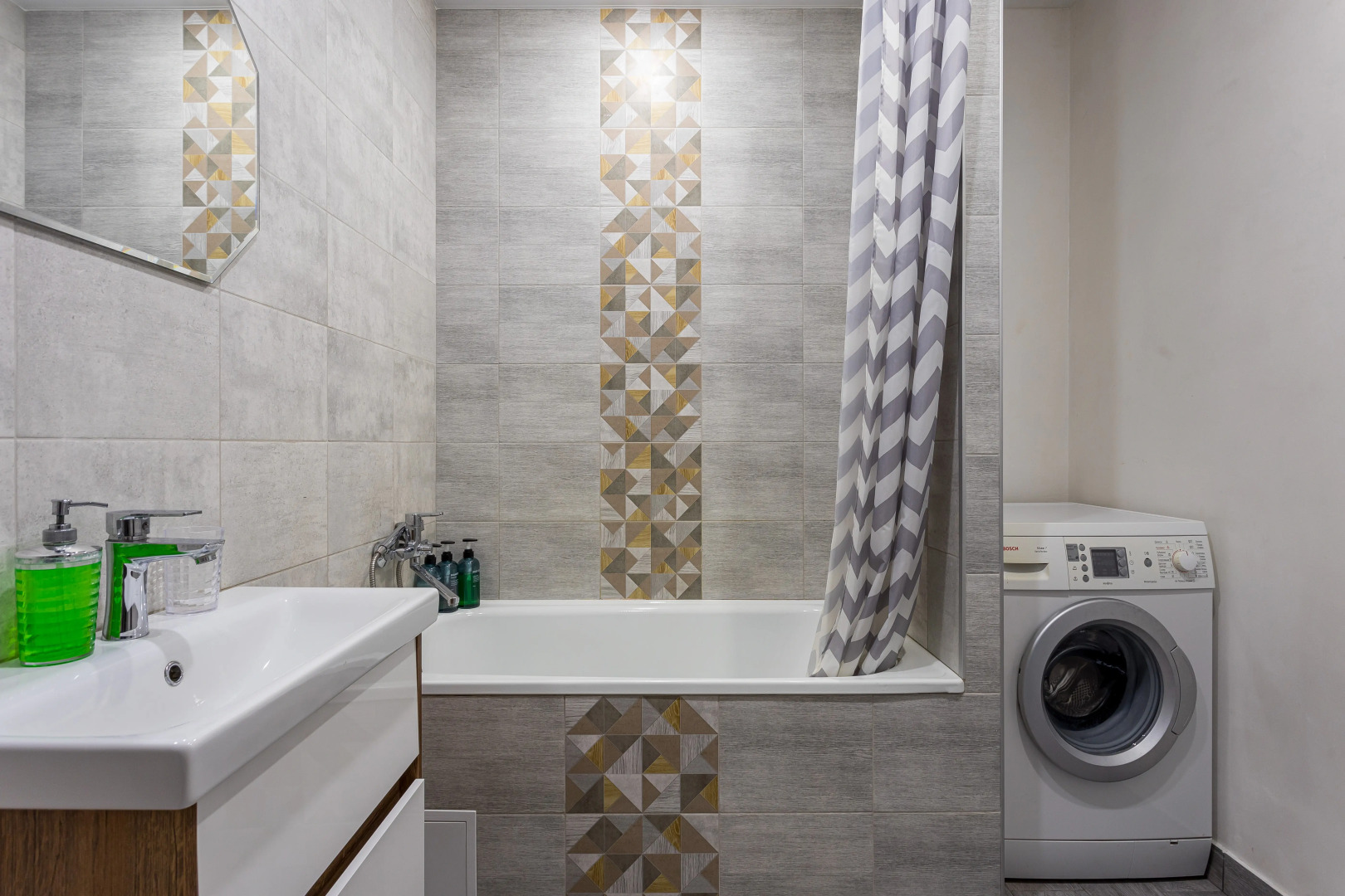 Апартаменты двухкомнатные недалеко от центра и парка