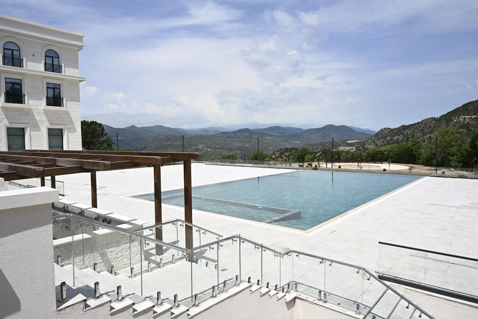 Курортный отель Lachin Resort & SPA