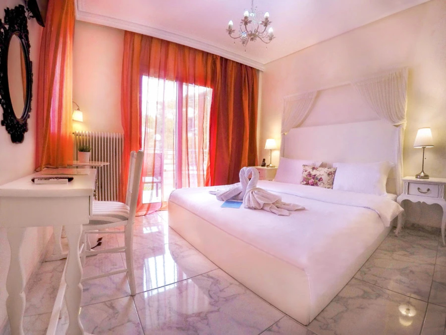 Отель Panorama Suites & Spa Adults Only