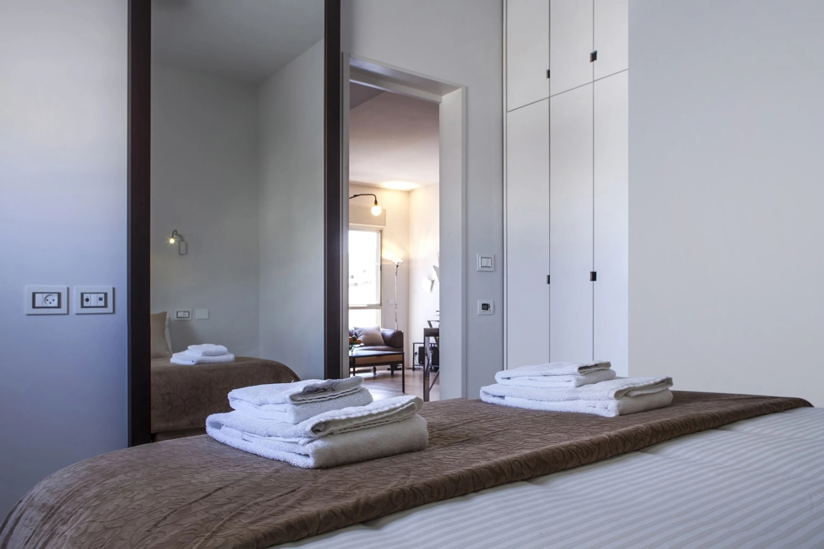 Апартаменты Design 2 Bdr Duplex Penthouse Rothschild #TL54