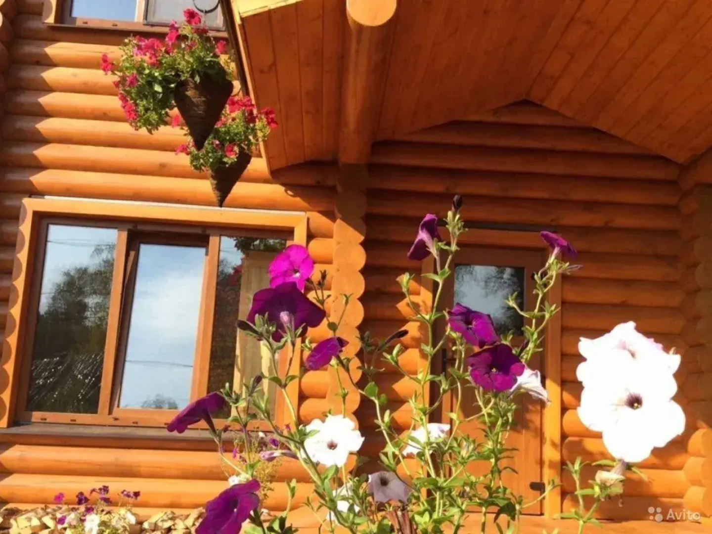 Частный дом на берегу Лемболовcкого озеpа