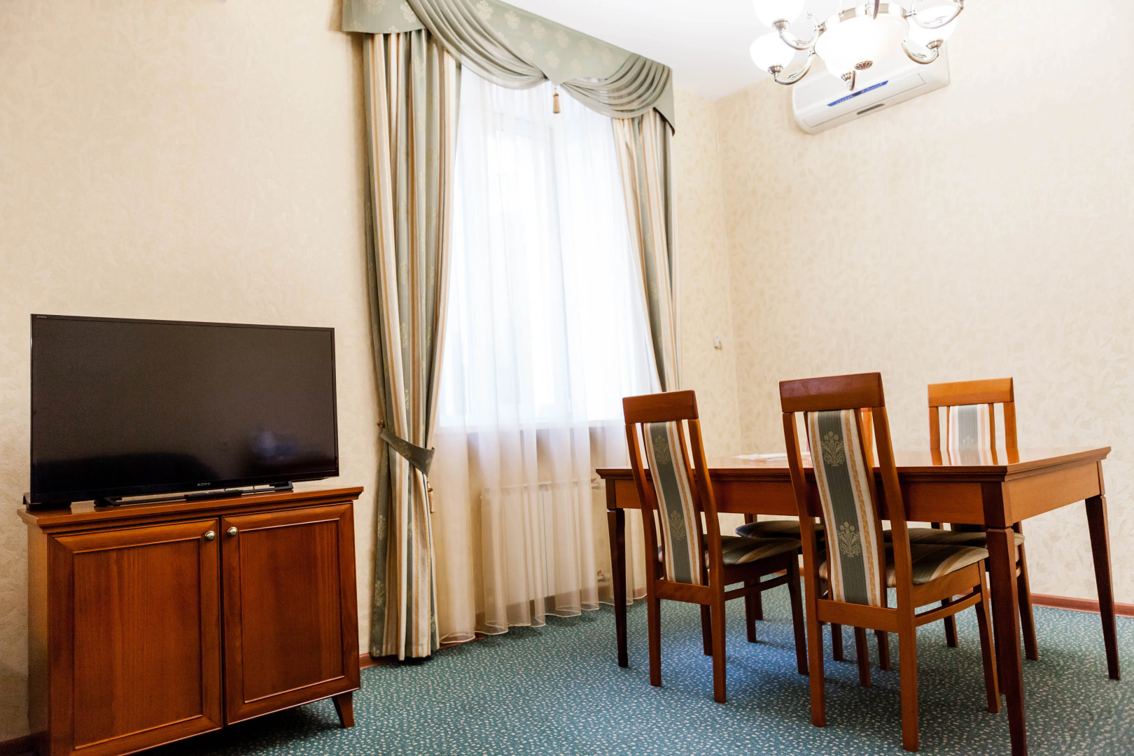 Отель Руссия