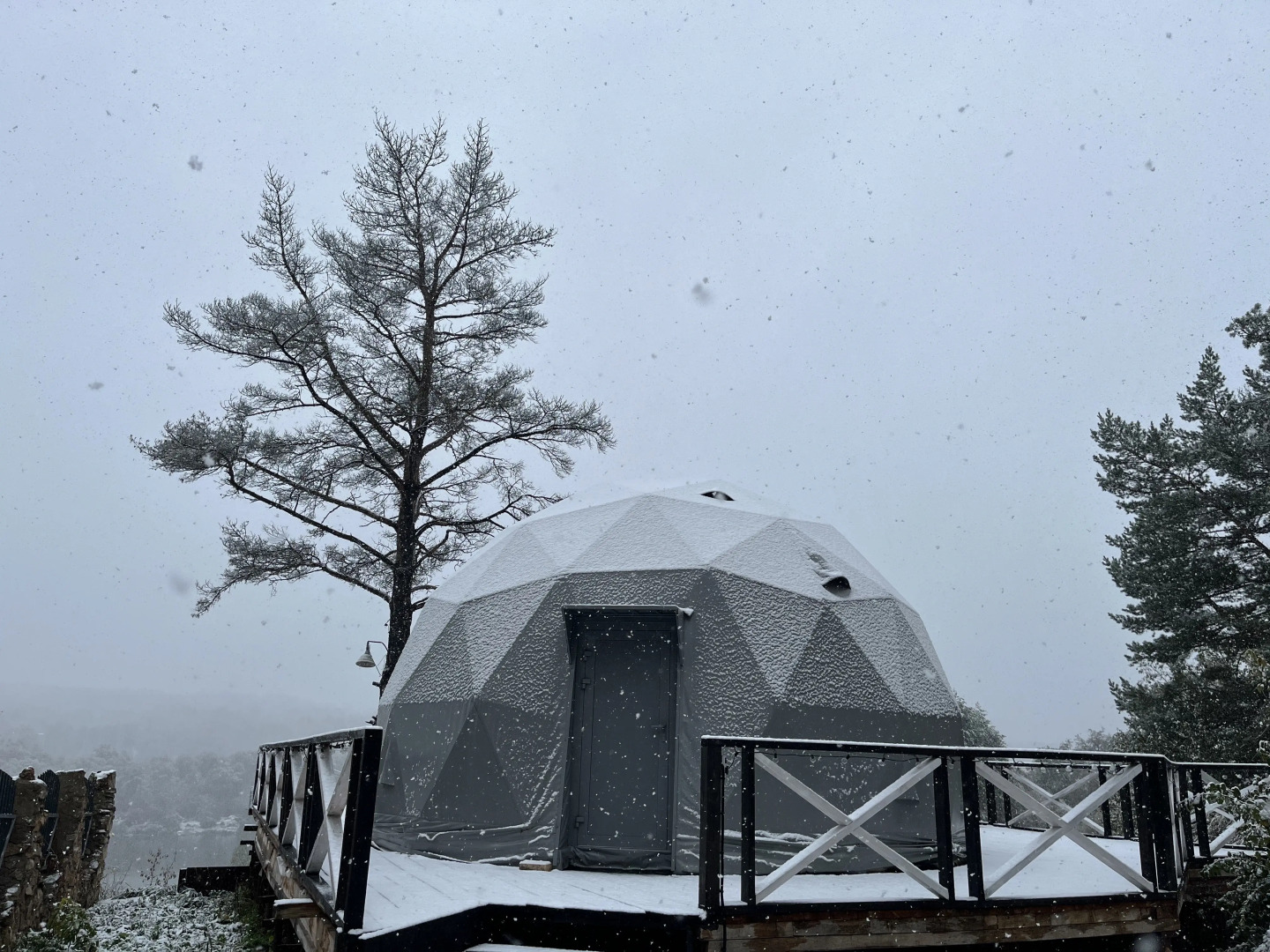 Глэмпинг Глэмпгеокупол "Домик на Оке" Таруса