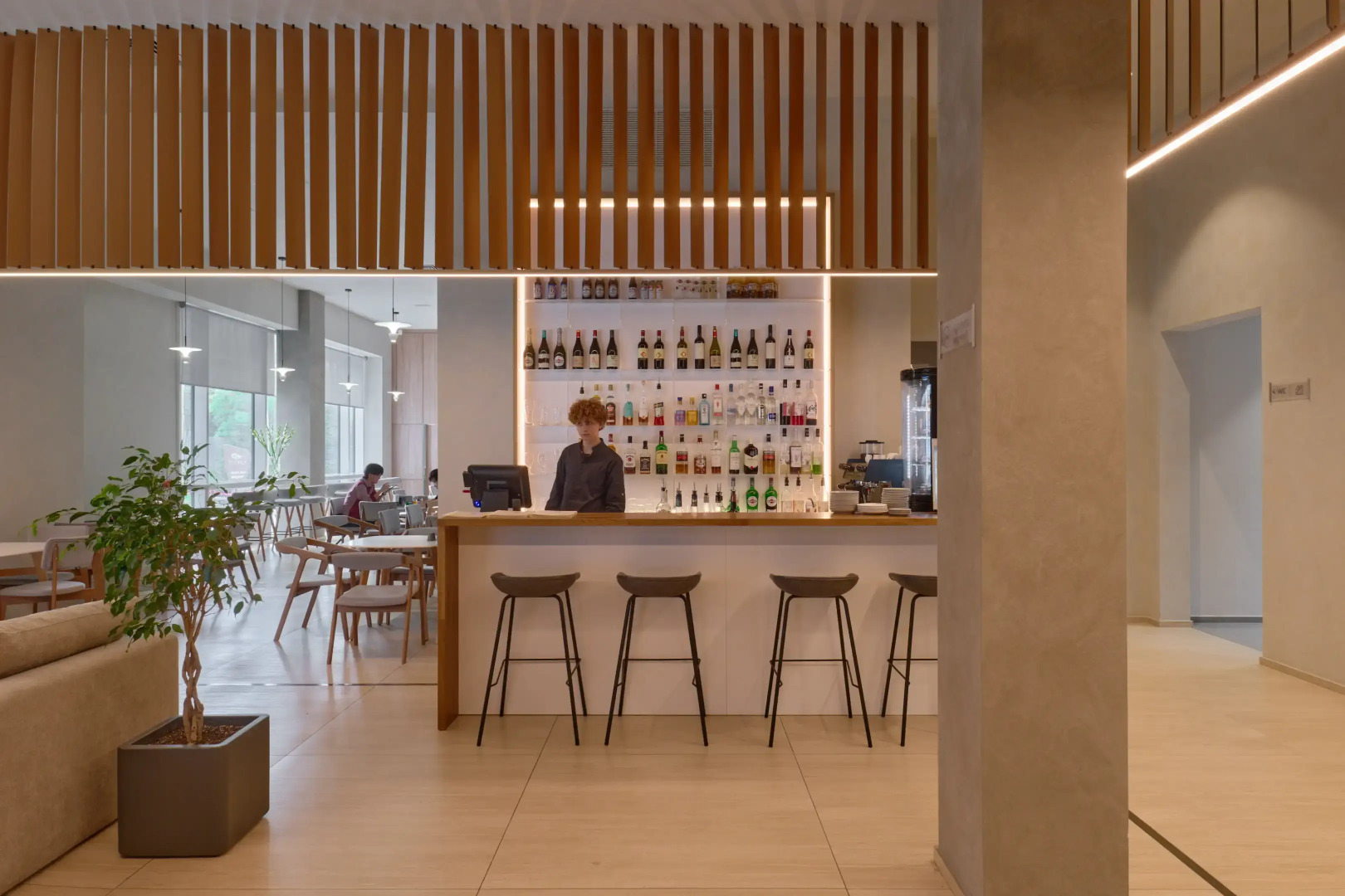 Отель SLIDE Bleisure & MICE