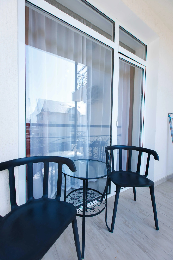 Апартаменты с отдельной спальней и балконом