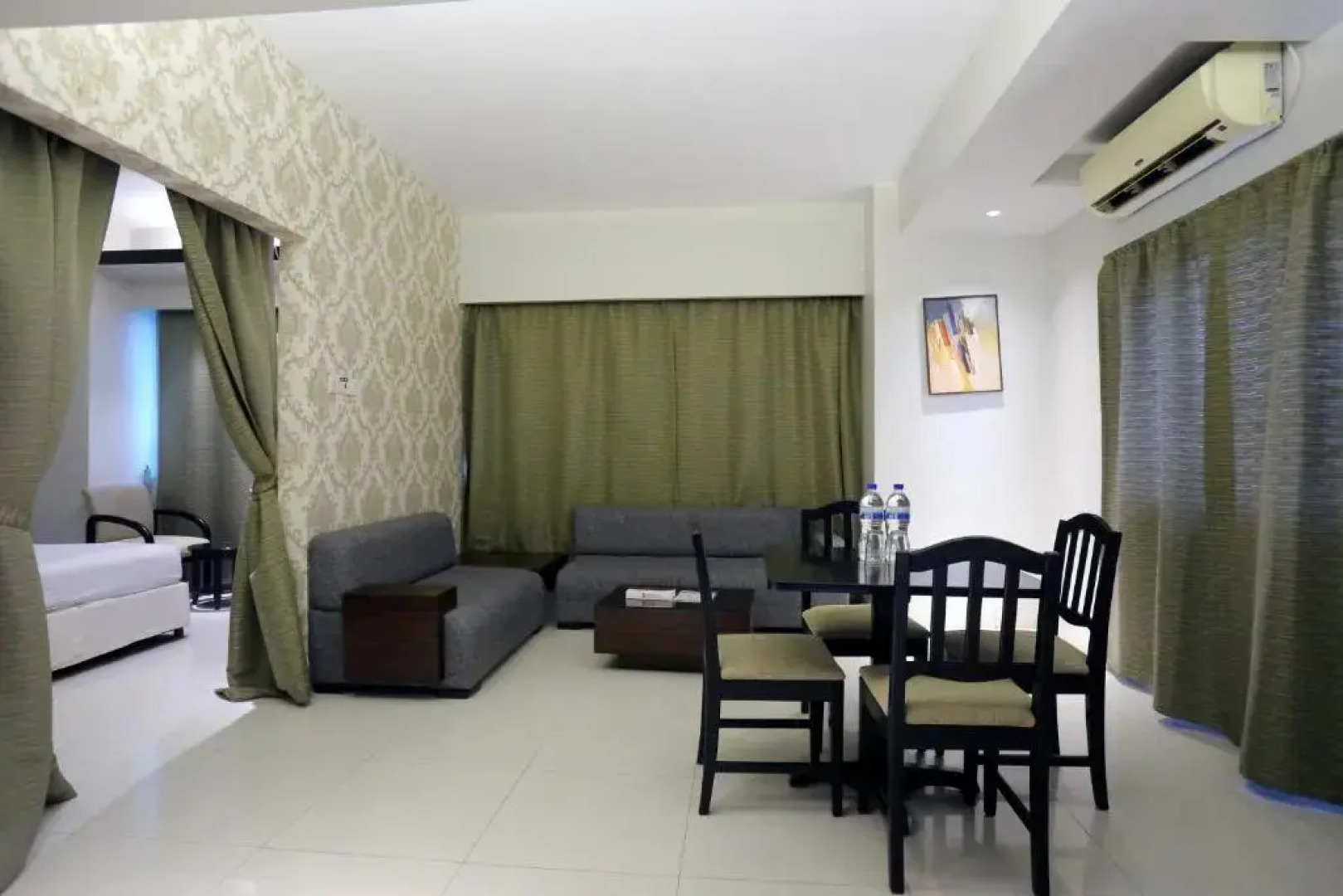 Отель Orchid Business