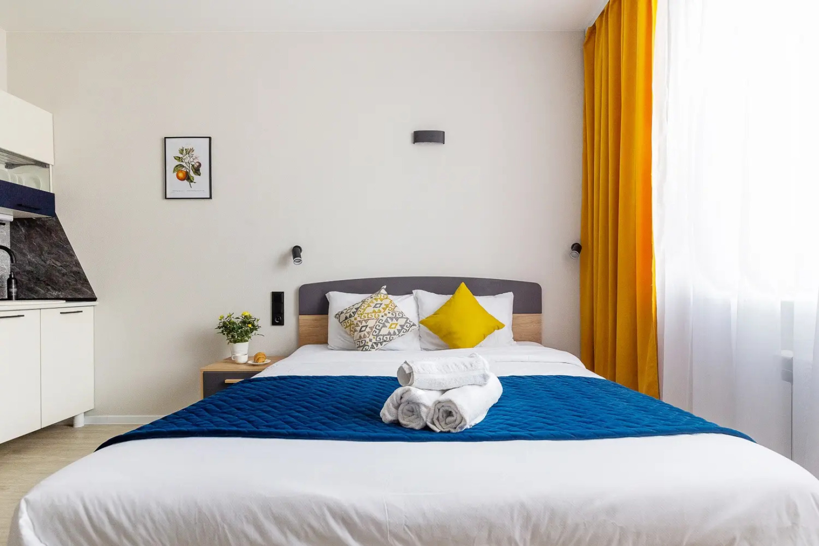 Квартира Яркая студия рядом с набережной и кондиционером