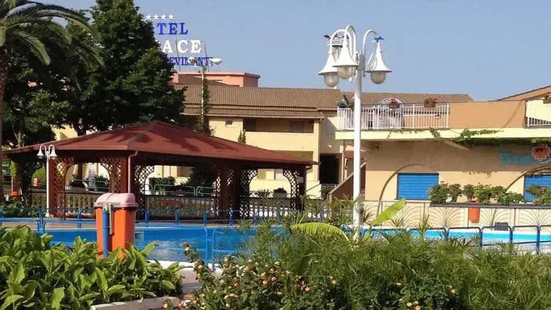 Отель Residence La Pace