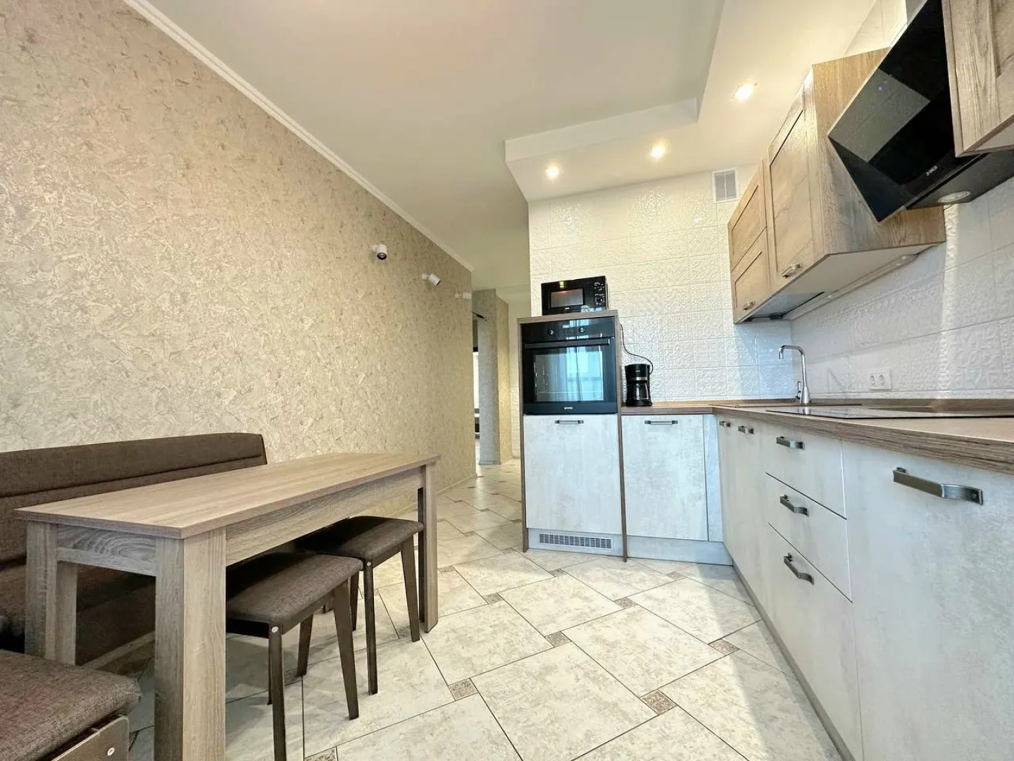 Квартира Двухкомнатная с балконом на Притомском