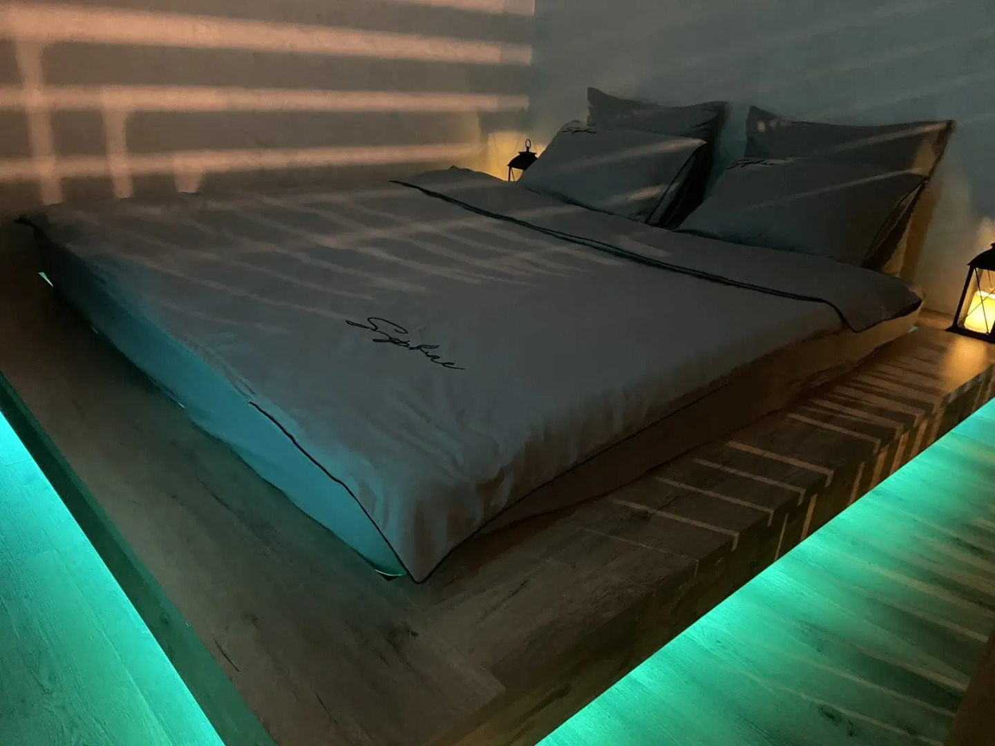 Апартаменты с дизайнерским ремонтом и сауной