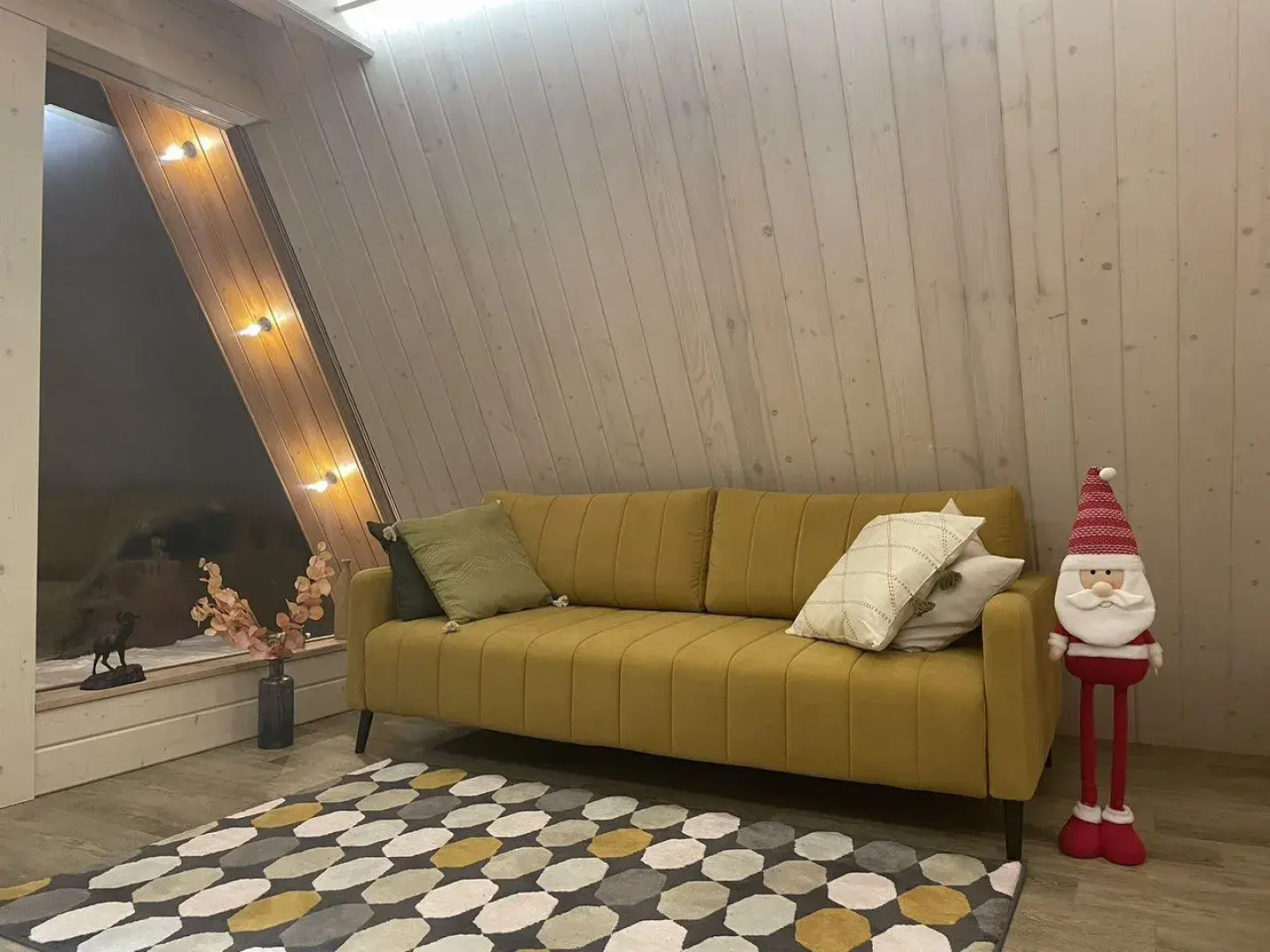 Частный дом на на берегу реки Руза