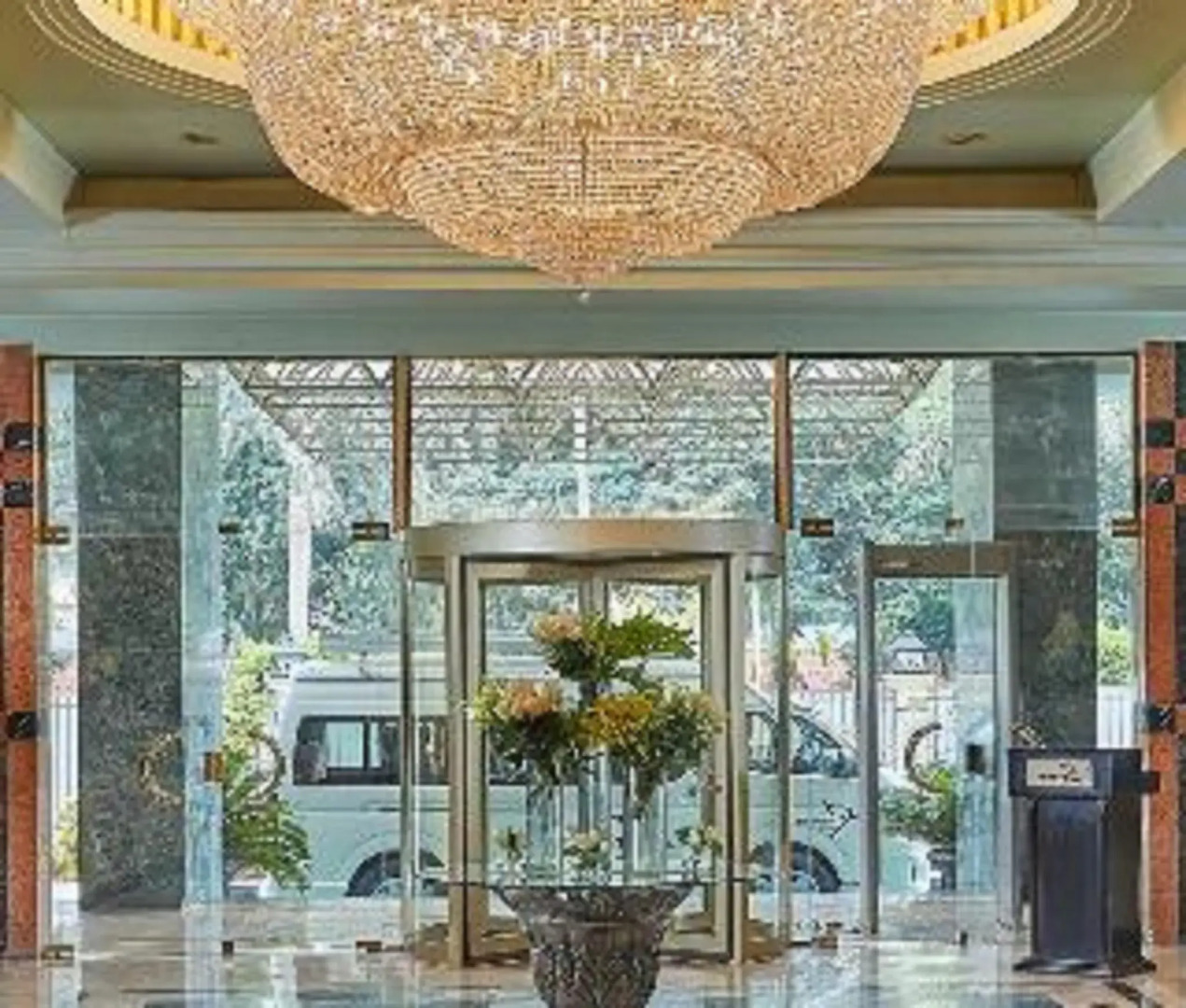 Отель Triumph Plaza Hotel