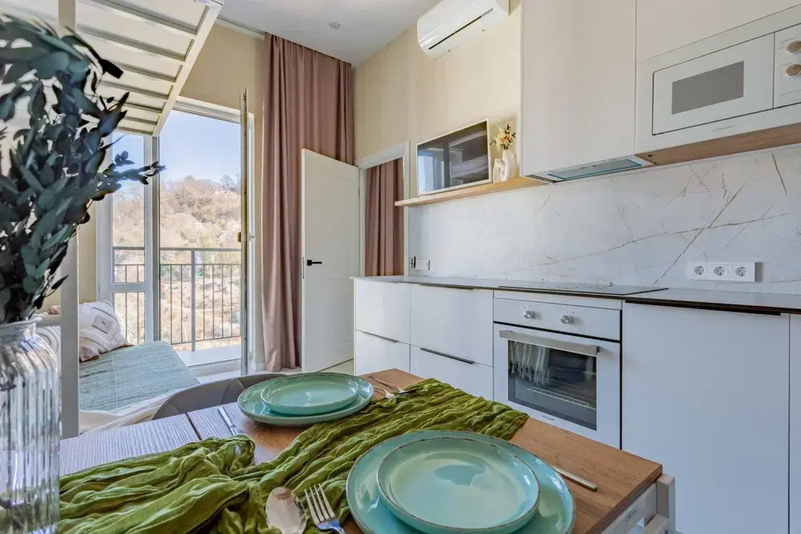 Квартира с Отдельной Спальней в ЖК Летний