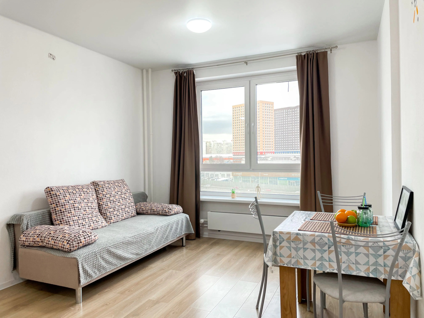 Апартаменты Sunny Days Apartment Оранж Парк