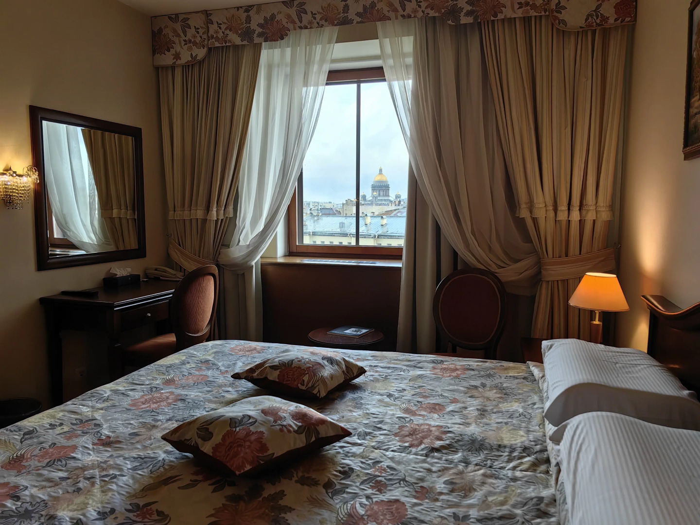 Отель Амбассадор