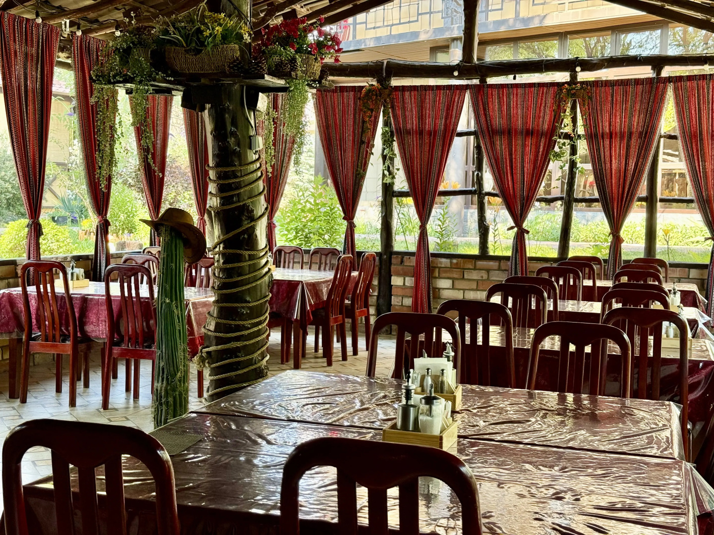 Отель Колорадо