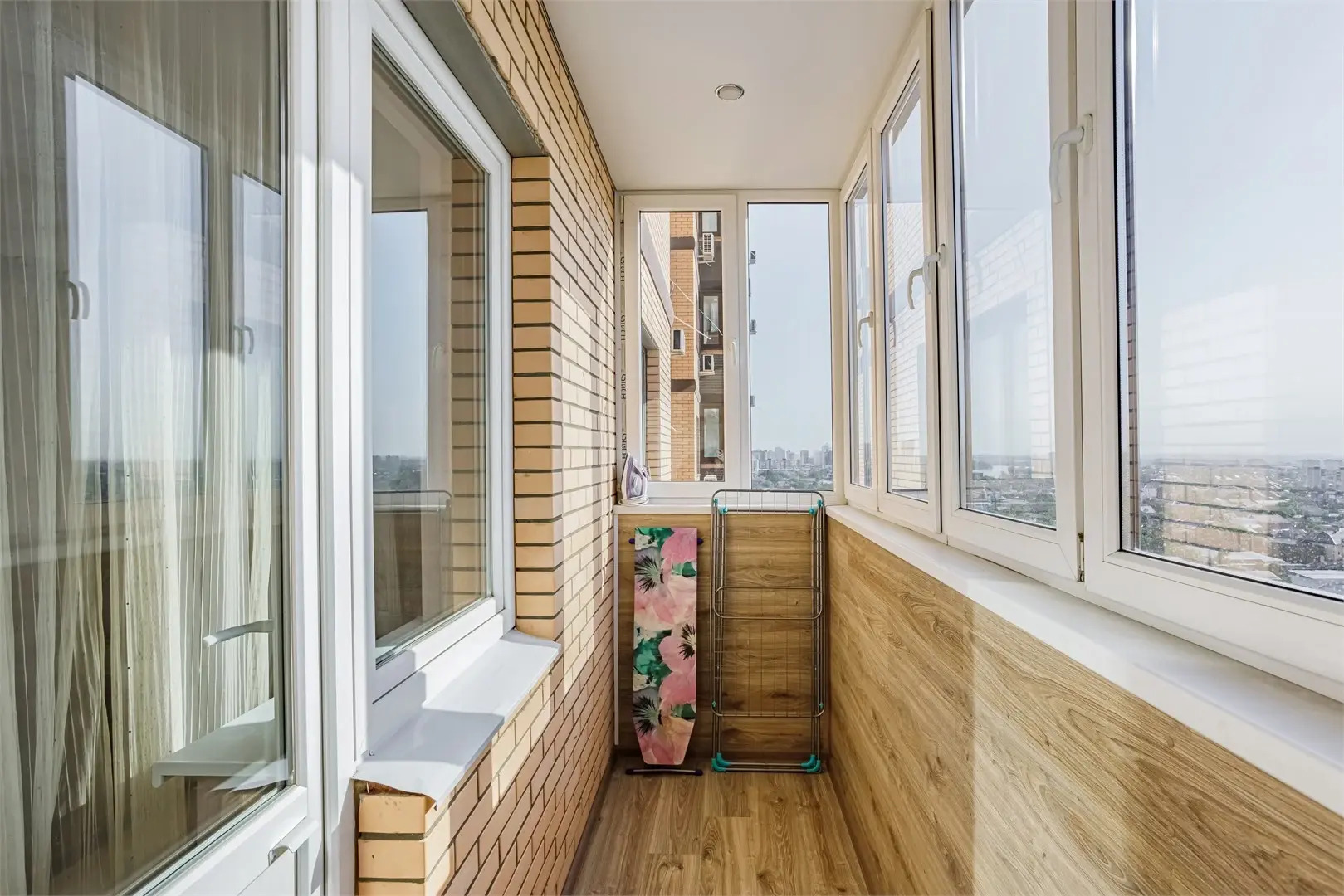 Апартаменты на Октябрьской 13