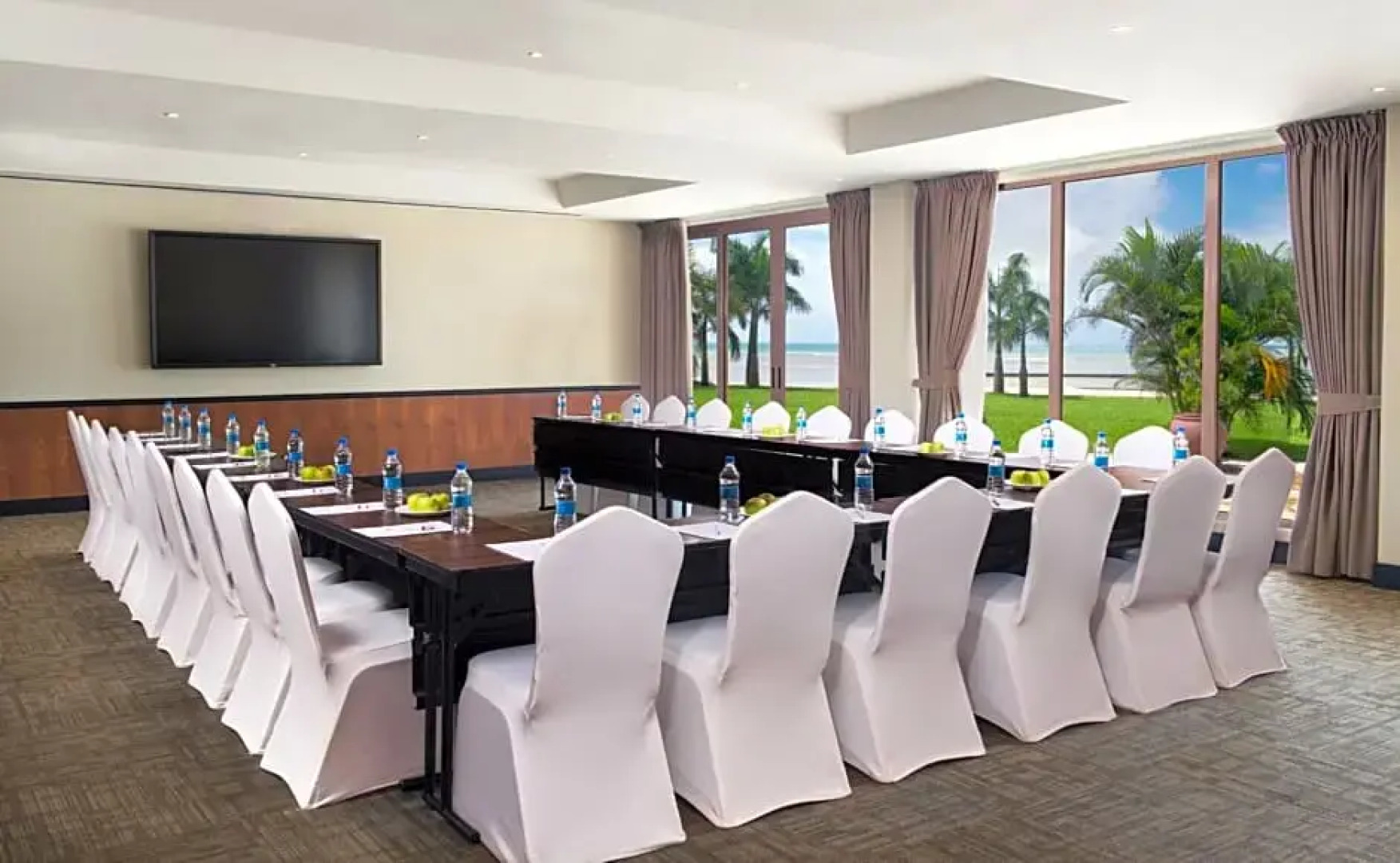 Курортный отель Ramada Resort by Wyndham Dar es Salaam