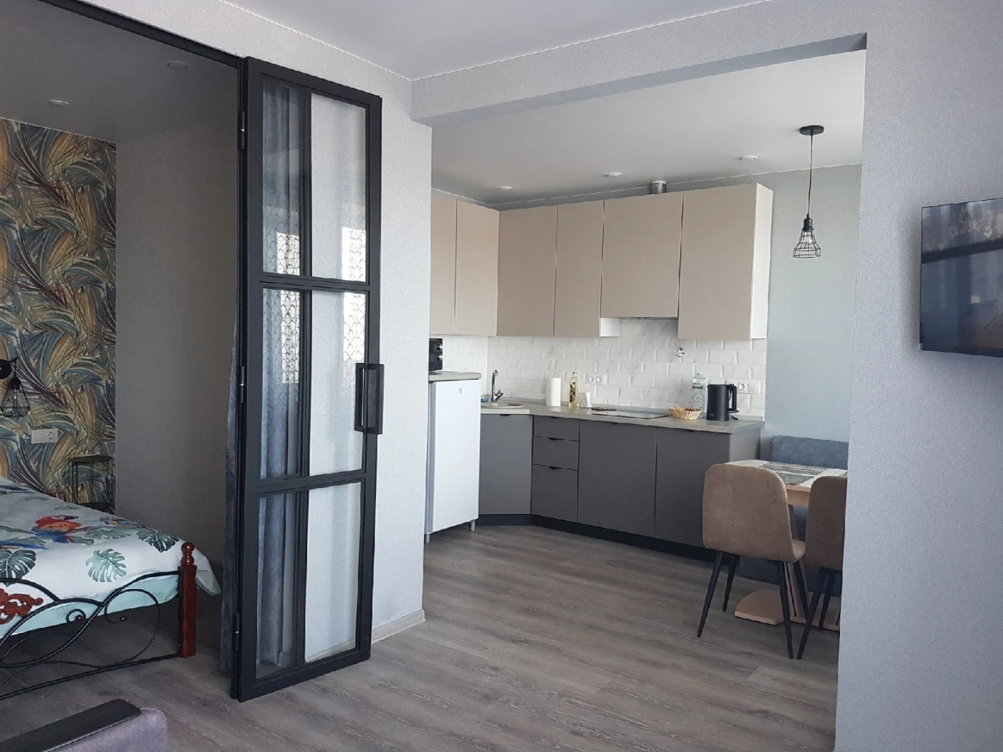 Квартира у Глобуса